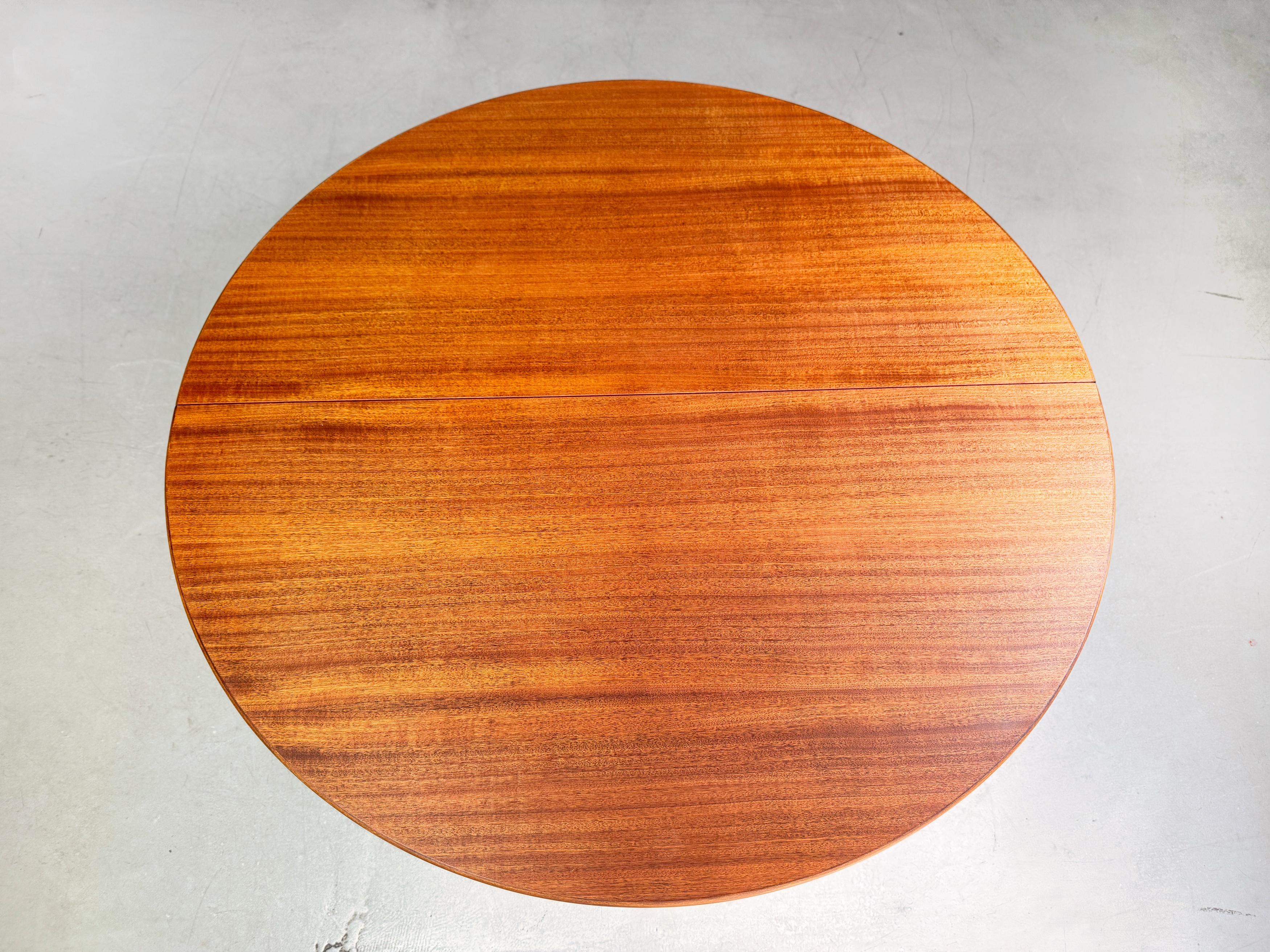 Mid-Century Modern Mid Century Esstisch ausziehbar Vintage danish Teak 1950er For Sale