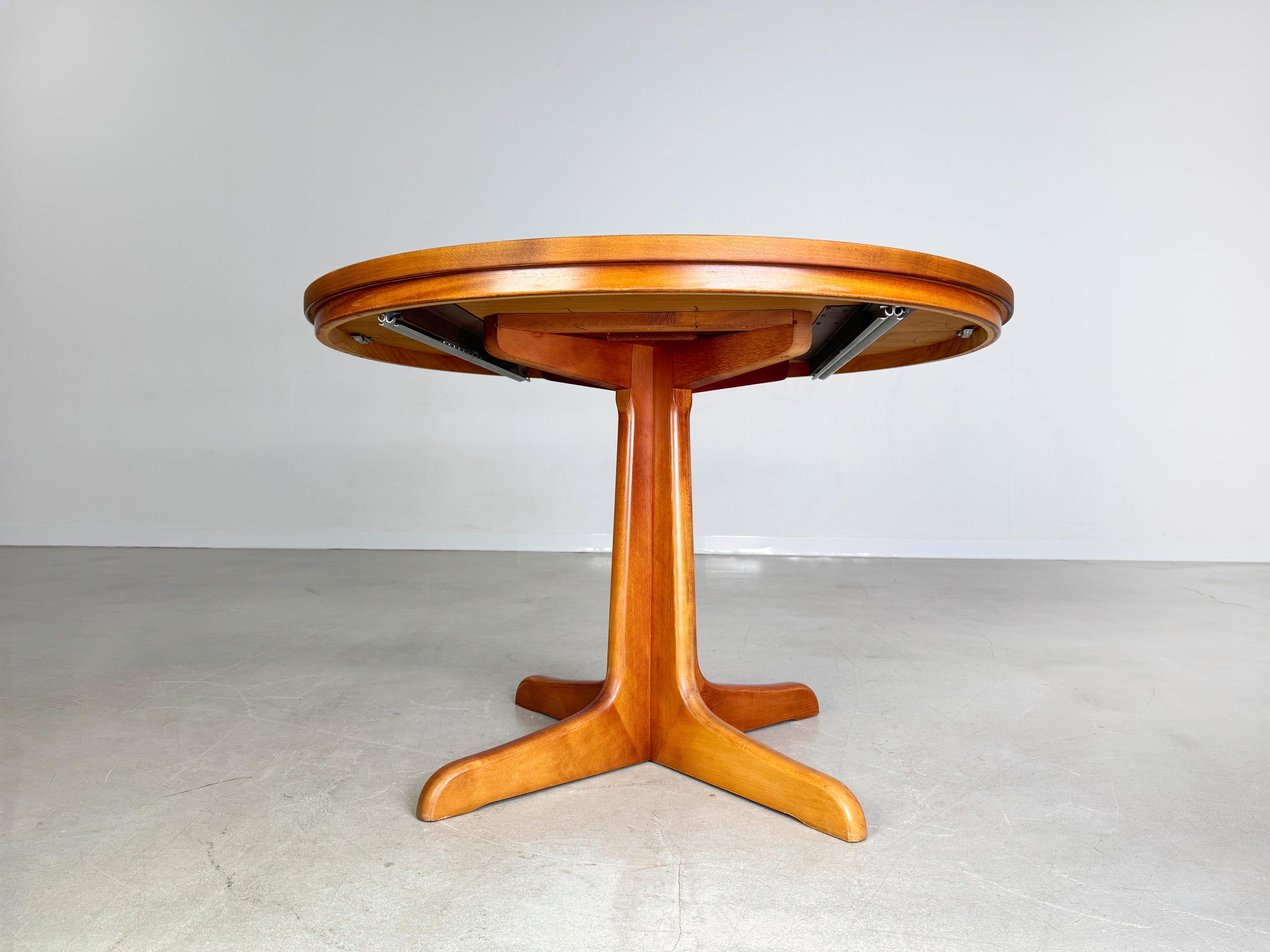 Mid Century Esstisch ausziehbar Vintage danish Teak 1950er In Good Condition For Sale In Berlin, DE