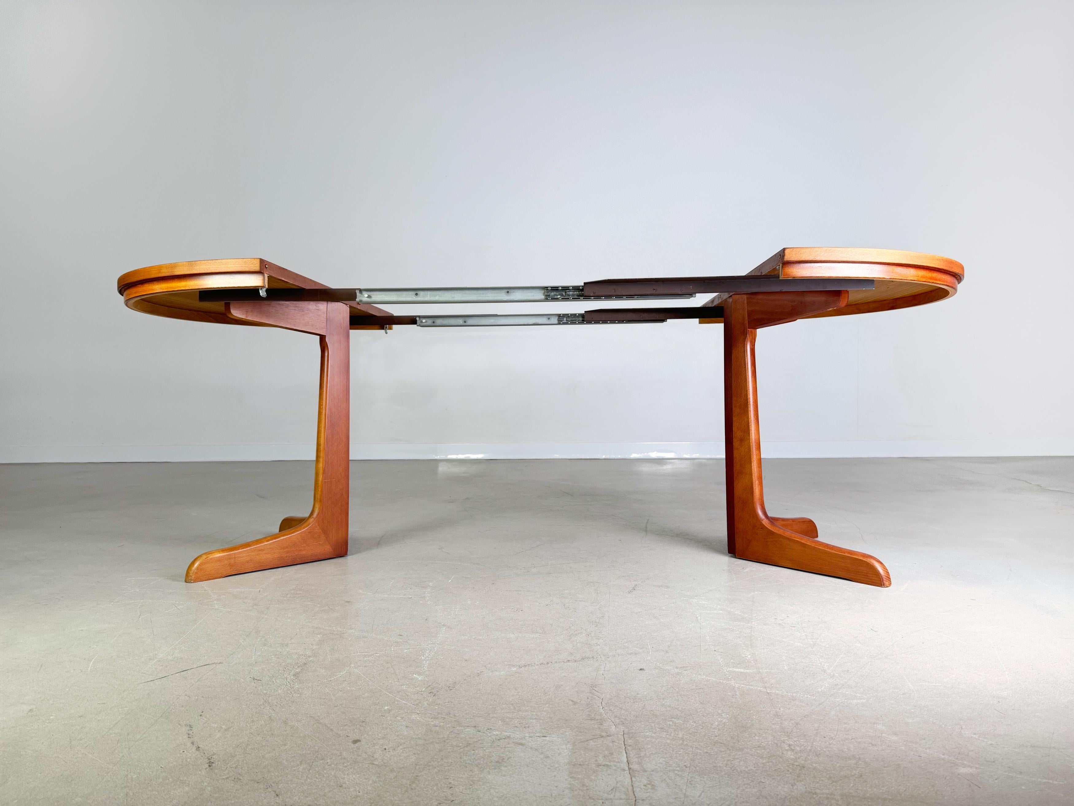 Mid Century Esstisch ausziehbar Vintage danish Teak 1950er For Sale 1
