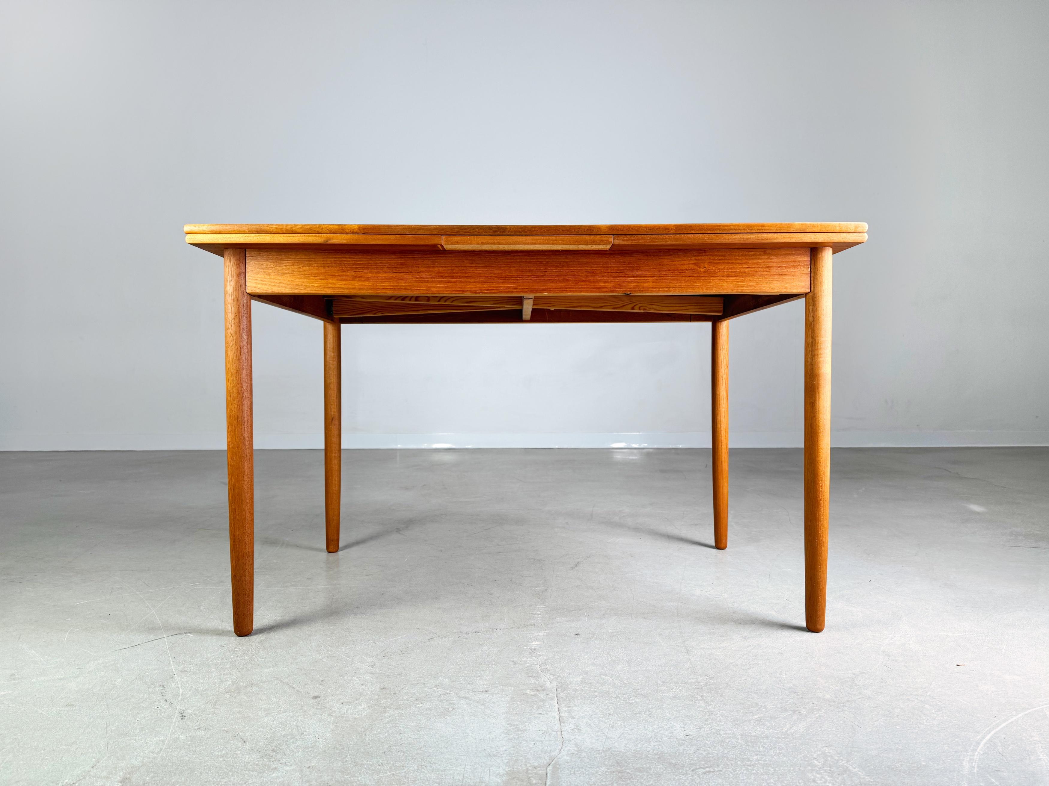 Mid-Century moderno Mid Century Esstisch Teak ausziehbar 1960s Vintage Tisch in vendita