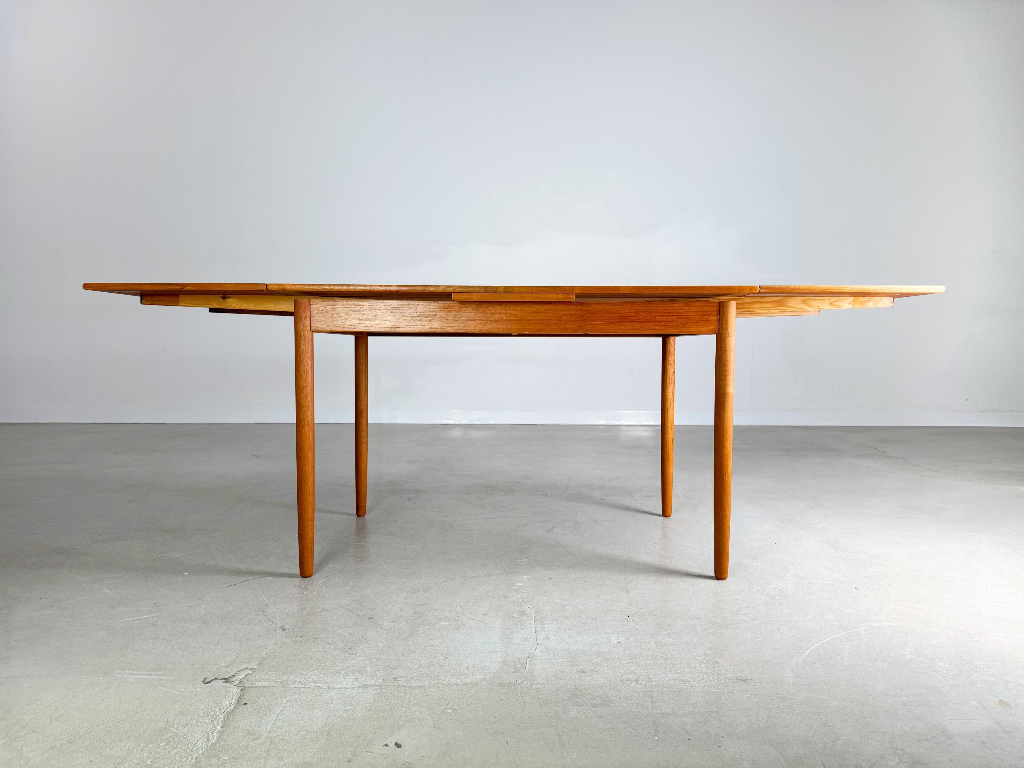 Metà XX secolo Mid Century Esstisch Teak ausziehbar 1960s Vintage Tisch in vendita