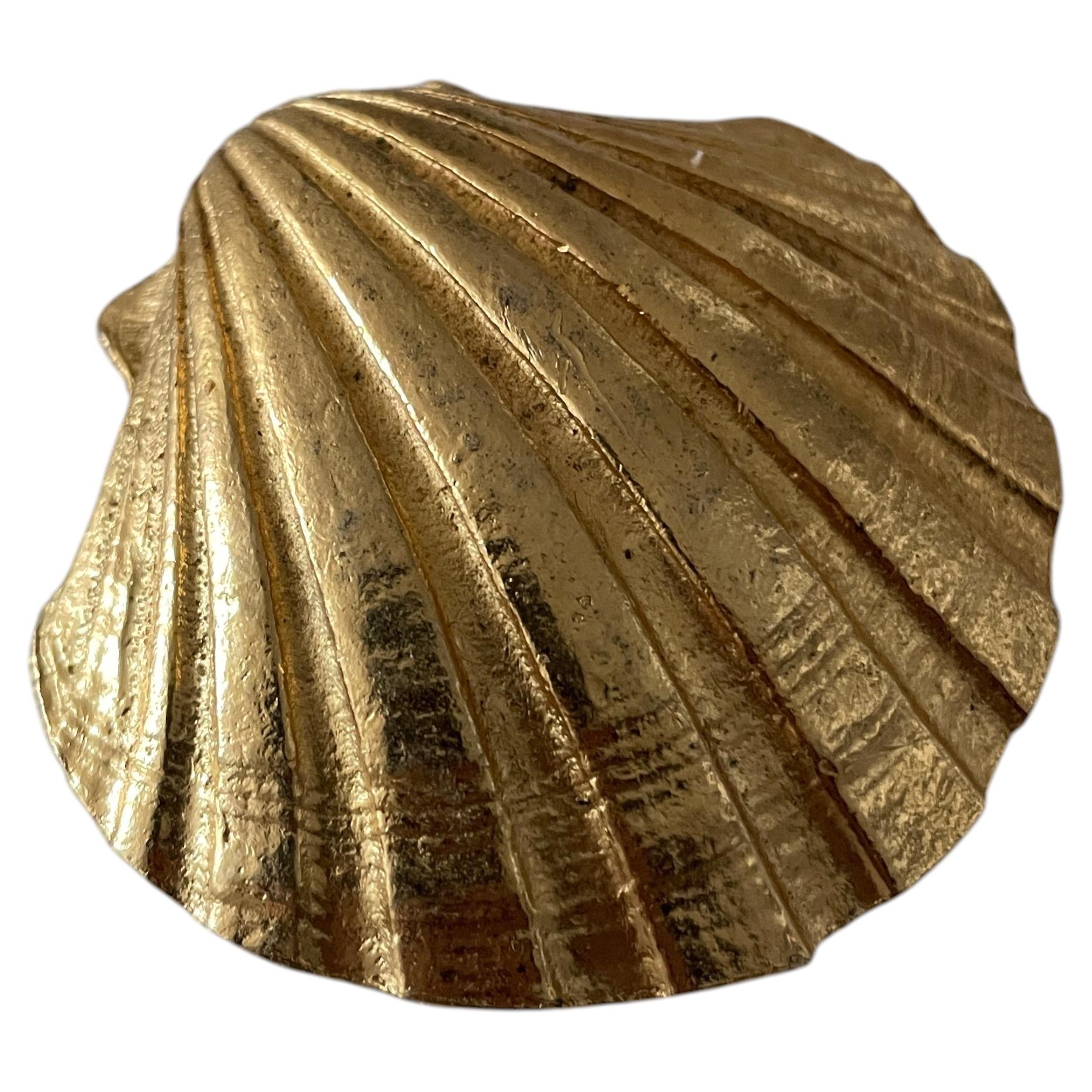 Mid-Century Estée Lauder Gold Plated Seashell Solid Perfume Trinket Box Casket For Sale