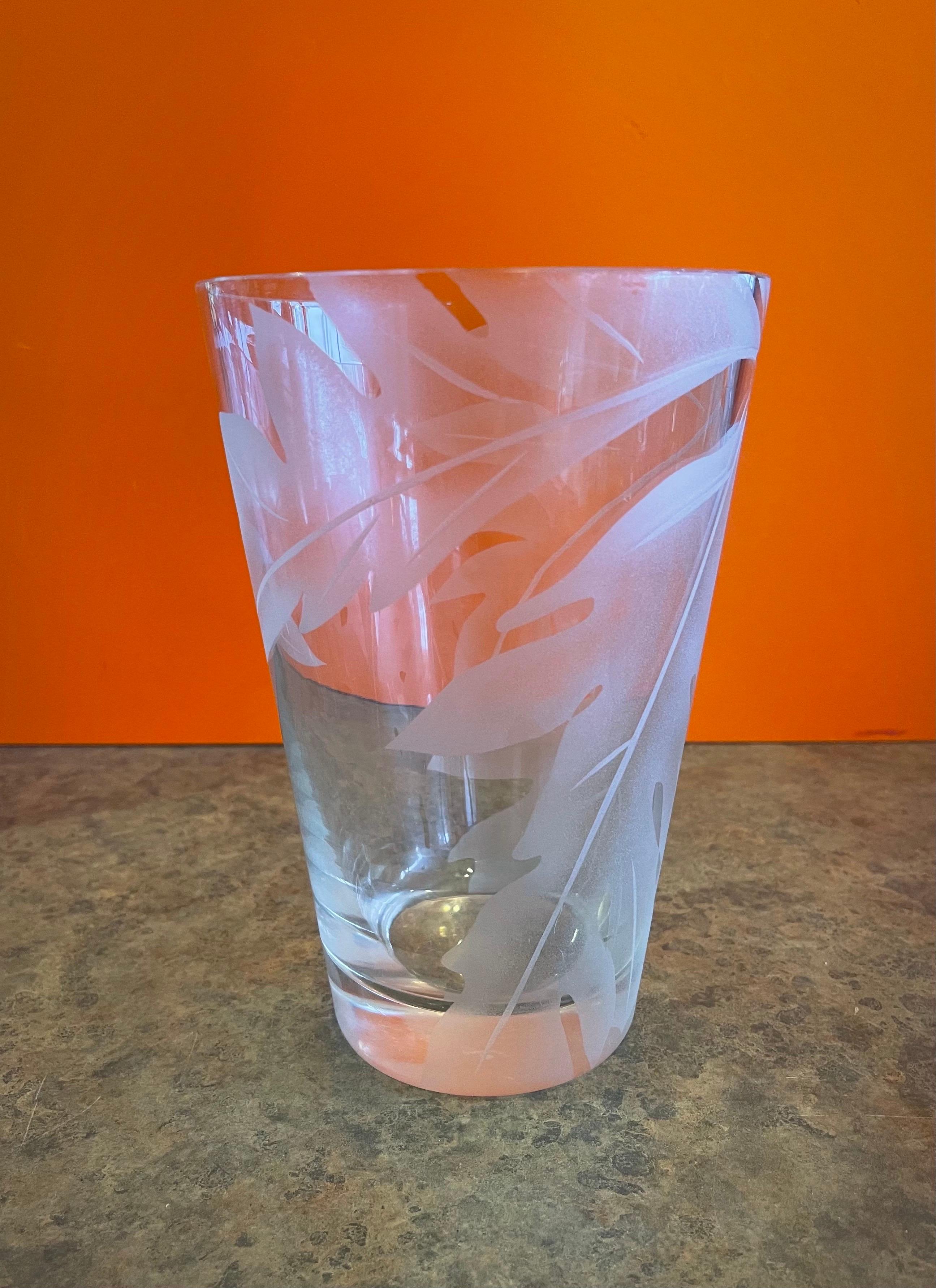 Mid-Century Etched Glass Floral Vase by Dorothy Thorpe In Good Condition In San Diego, CA