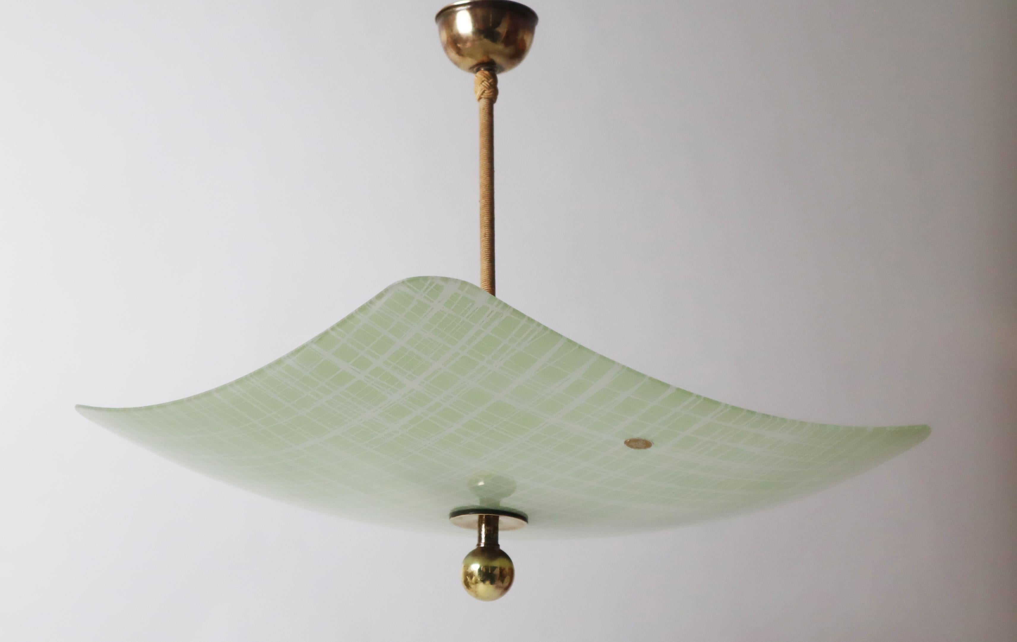 Mid-Century Pendelleuchte aus geätztem Glas, 1950er Jahre Deutschland im Angebot 4