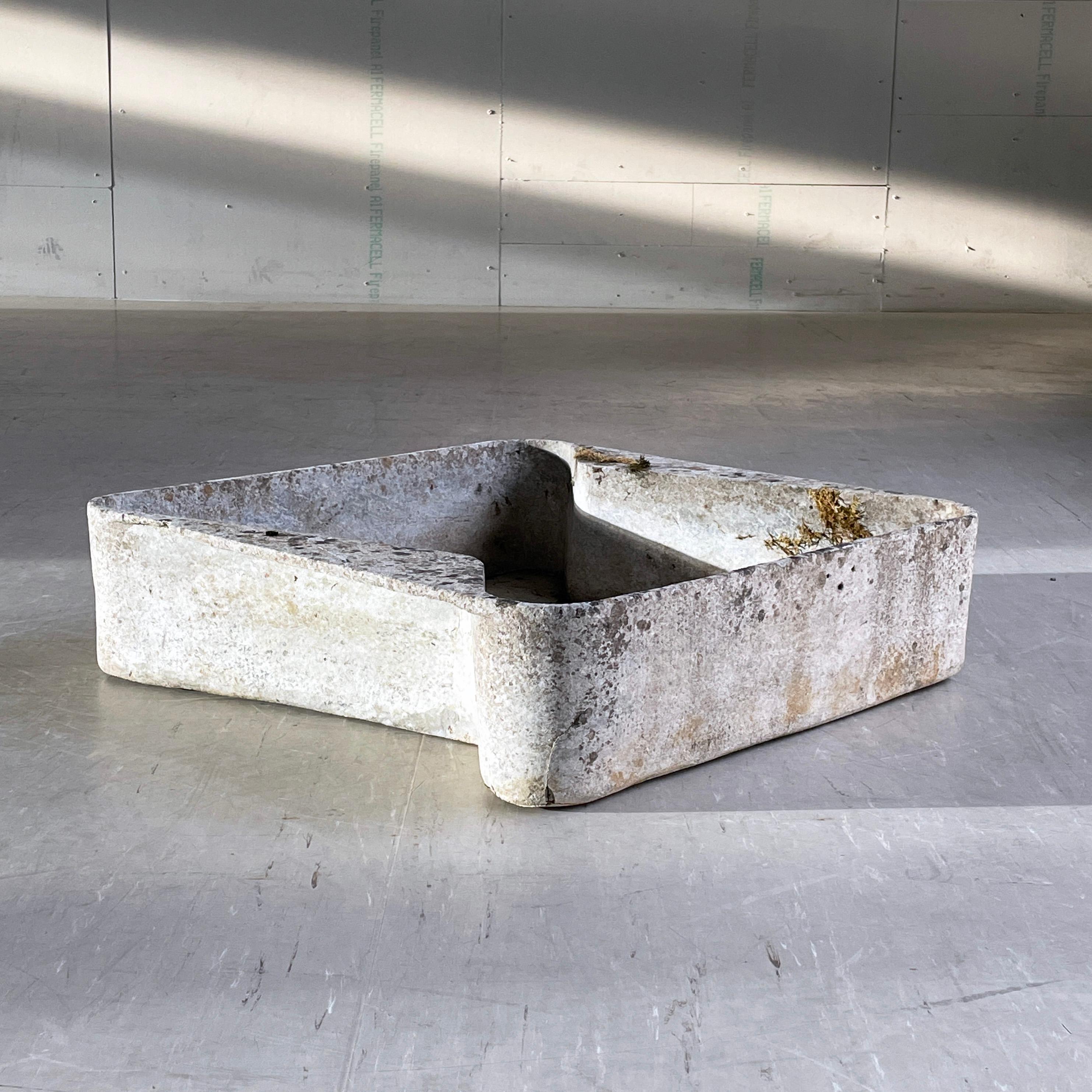 Minimalist Mid Century Eternit Sandbox (Sandkasten' by Willy Guhl, Switzerland For Sale