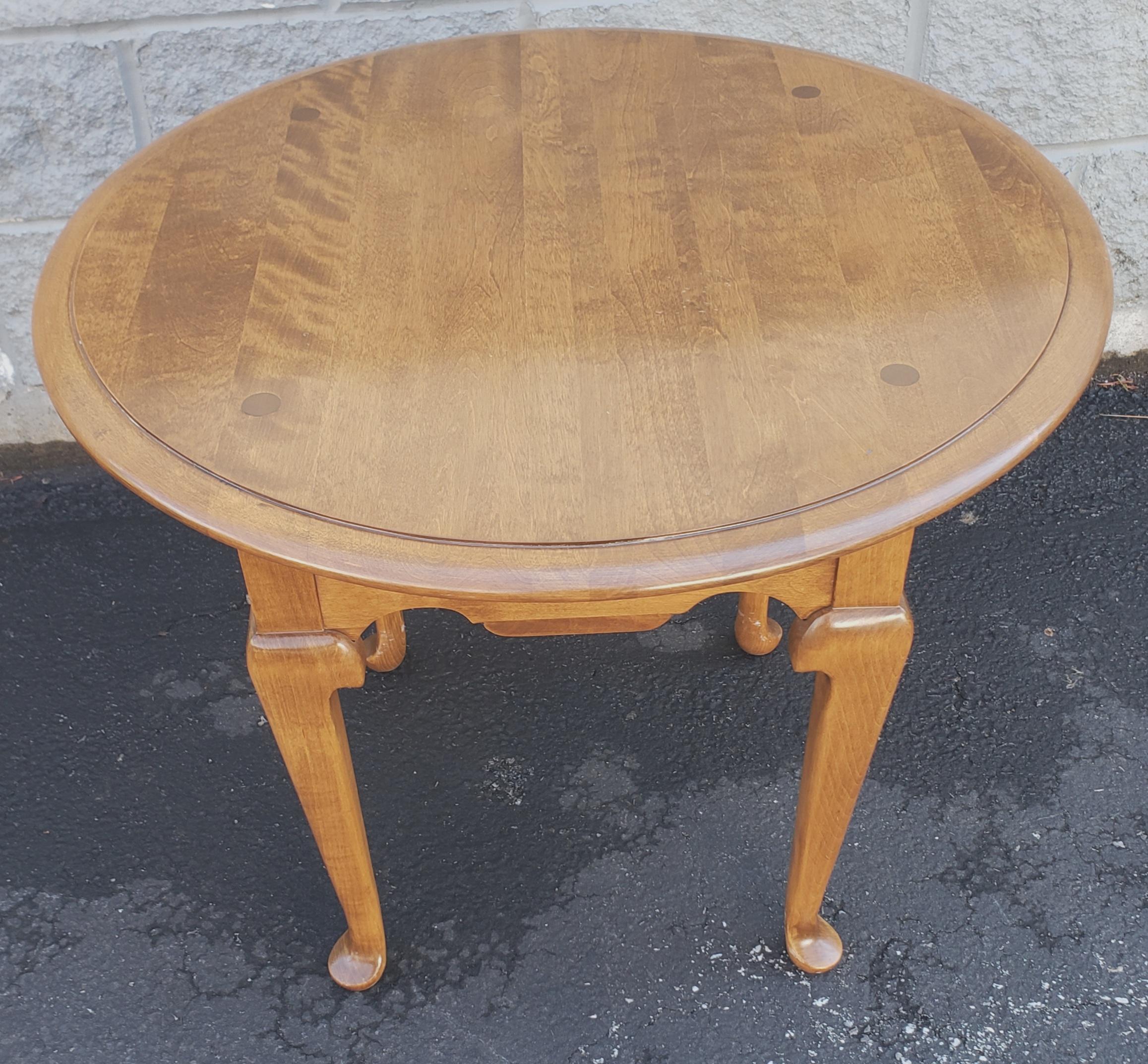 Woodwork Mid-Century Ethan Allen Heirloom Maple Queen Anne Side Table