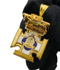 Mid Century European 1.20 Carat Emerald Religious Cross