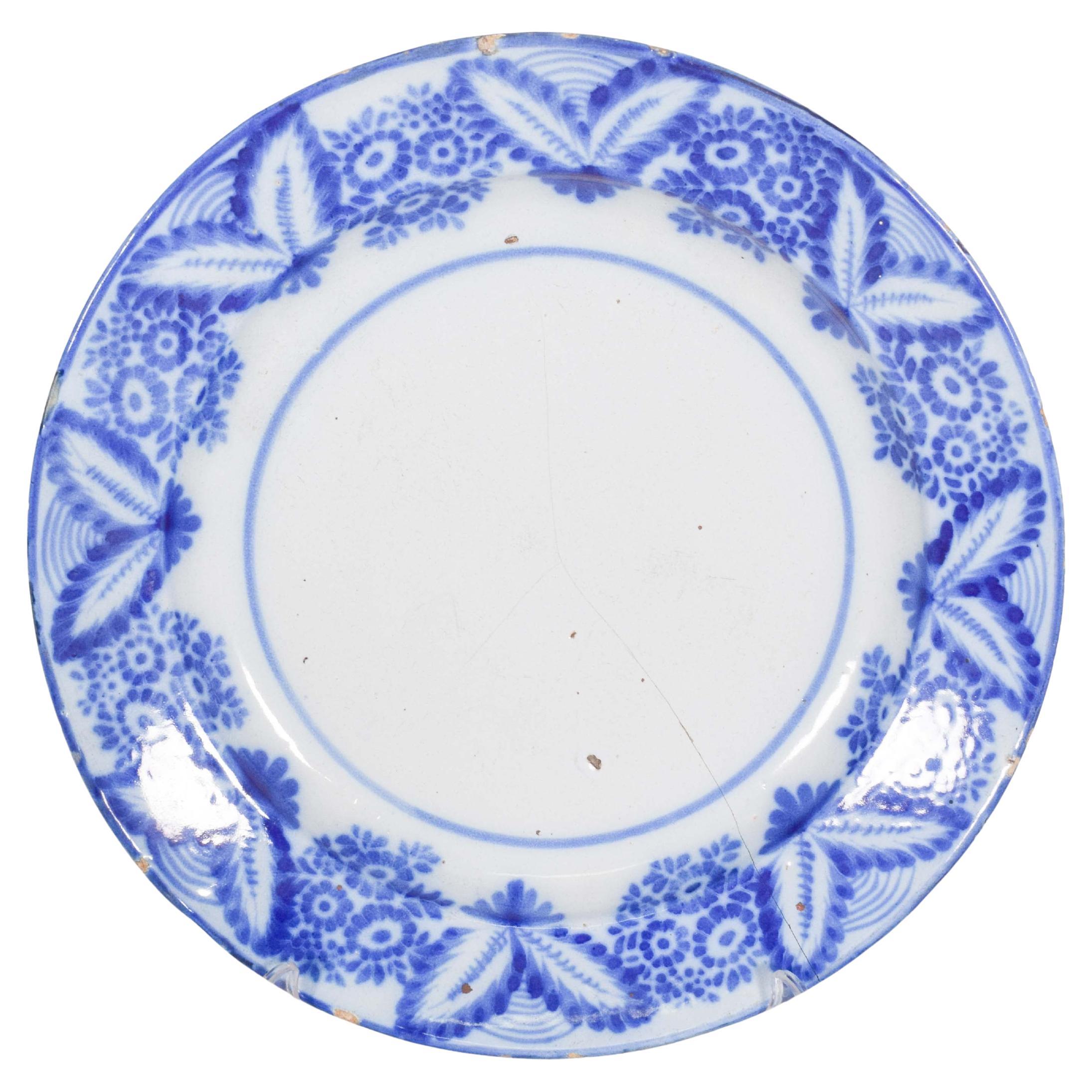 Assiette en céramique européenne du milieu du siècle
