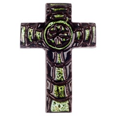Mid-Century European Crucifix, grünes Netz, schwarz, 1970er Jahre