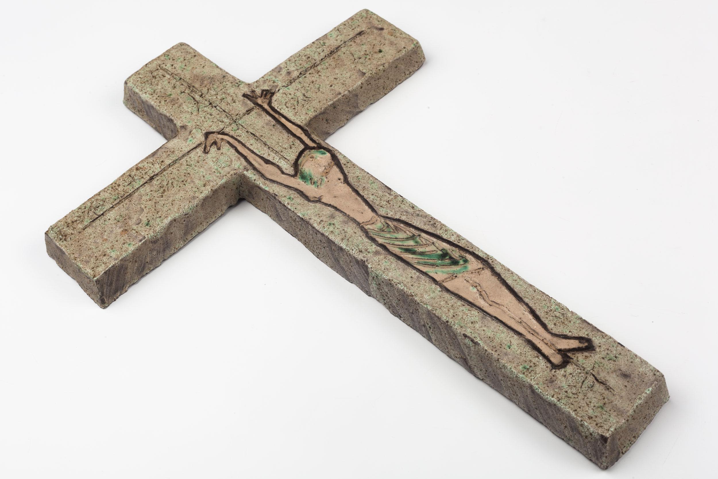 Mid-Century European Crucifix in Ceramic, Matte, Pastels, 1980s 4