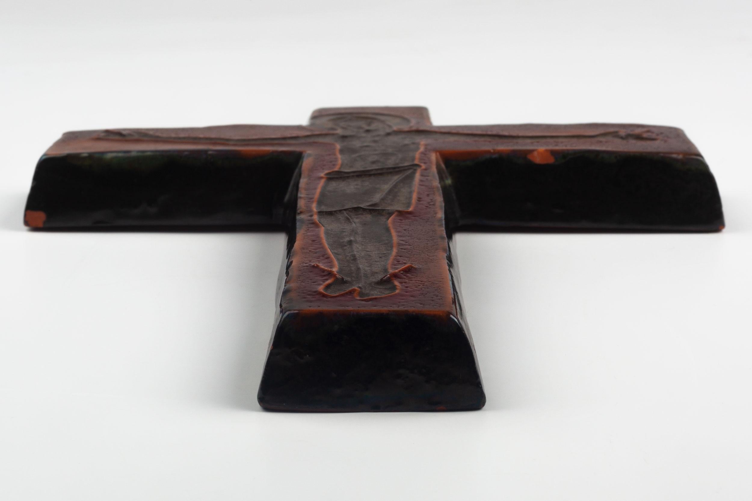 Midcentury European Wall Cross, Brown, Black, Textured Ceramic, Handmade, 1970 For Sale 3