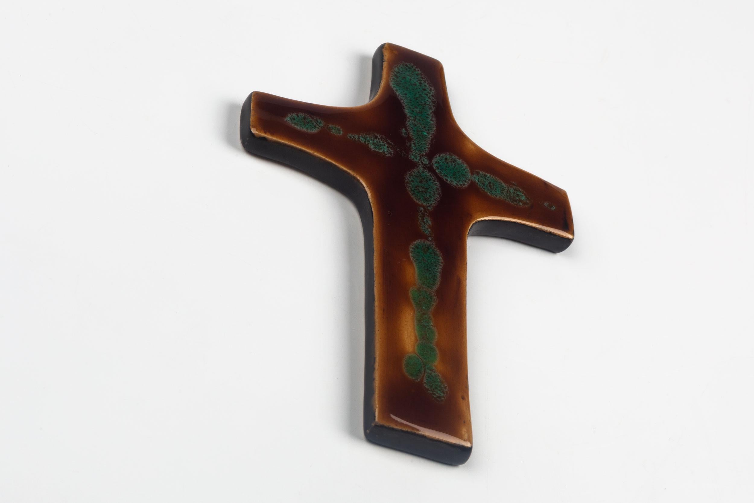 Late 20th Century Mid-Century European Wall Cross, Brown, Green, Glazed Ceramic, Handmade, 1970 For Sale