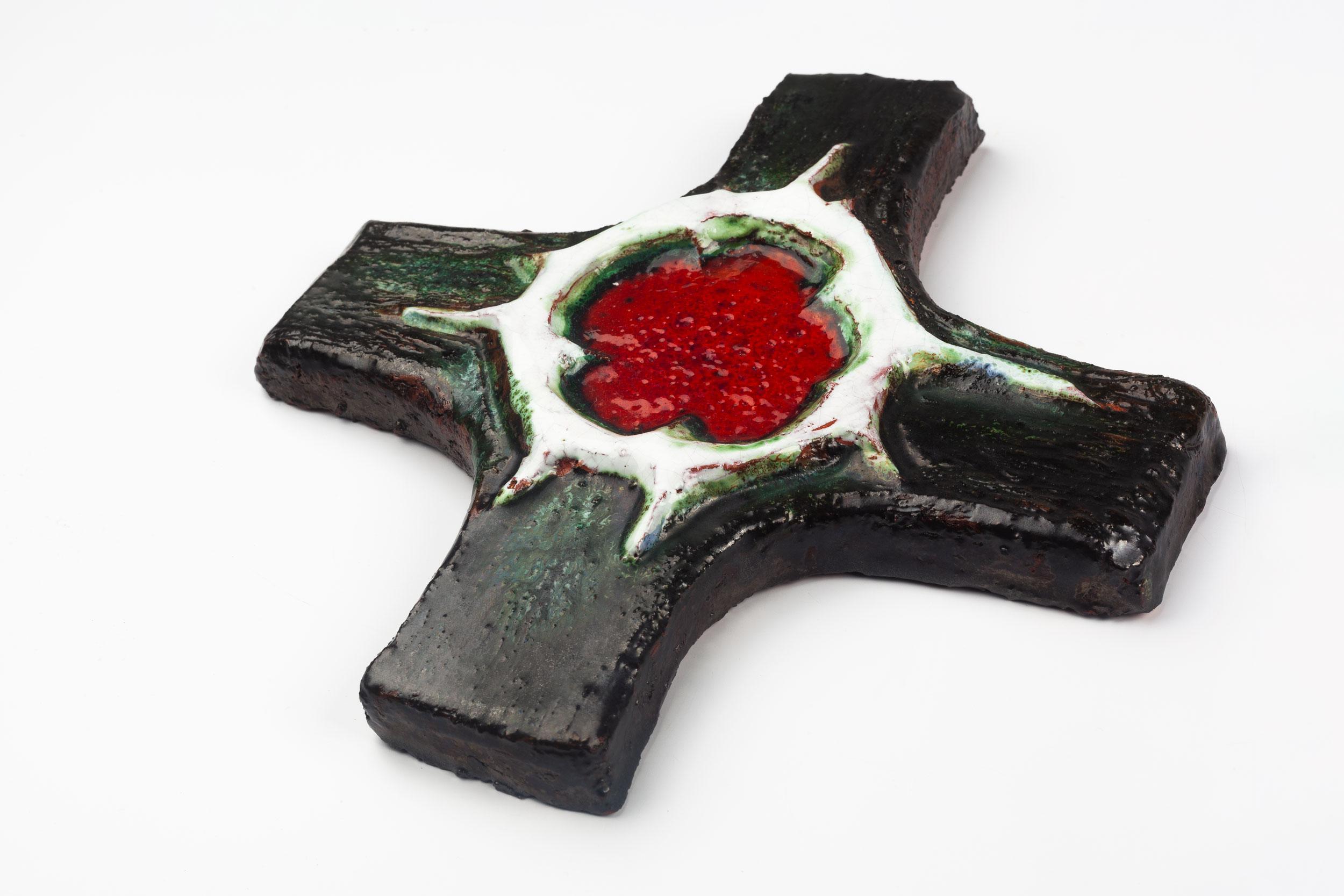 Midcentury European Wall Cross, Green, Red, Textured Ceramic, Handmade, 1970 For Sale 4