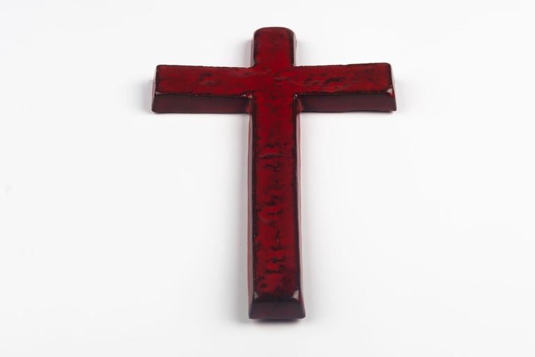 Belgian Midcentury European Wall Cross, Red, Black Texture, Hand Painted Ceramic, 1970s For Sale