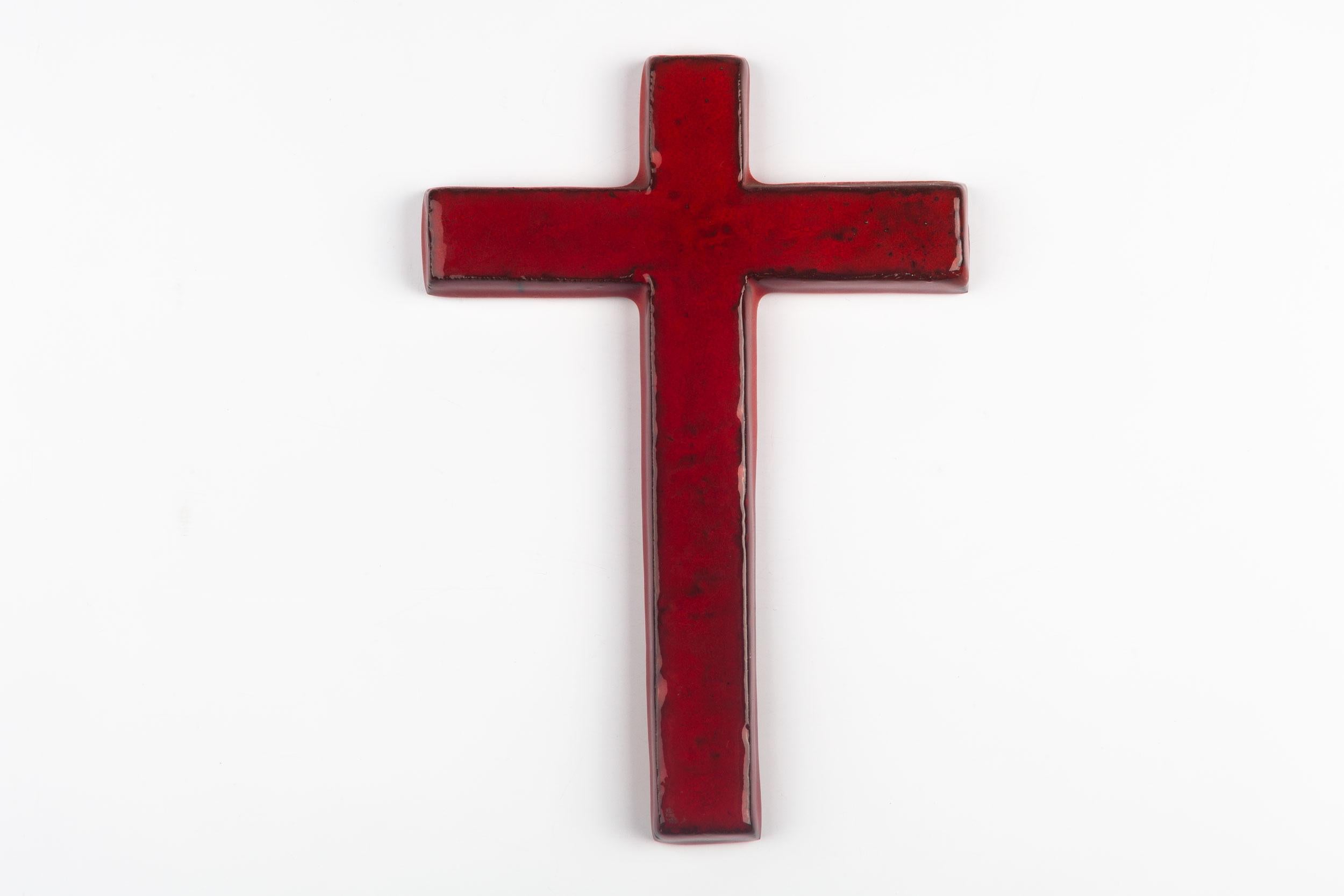 Midcentury European Wall Cross, Red, Hand Painted Ceramic, 1970s 3
