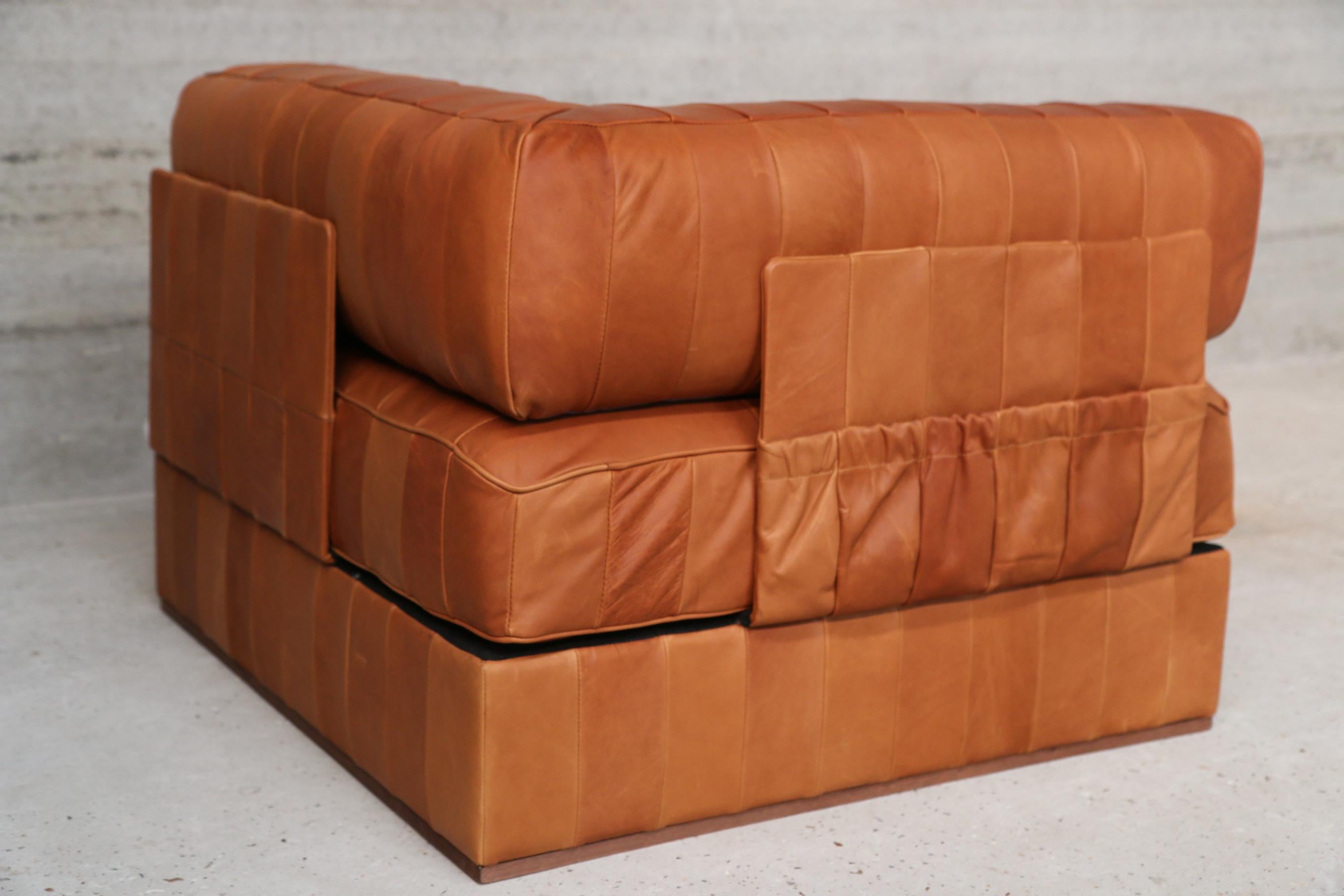 Late 20th Century Midcentury Exclusive De Sede Swiss DS88 Patchwork Sofa Lounge of 5 Modules For Sale