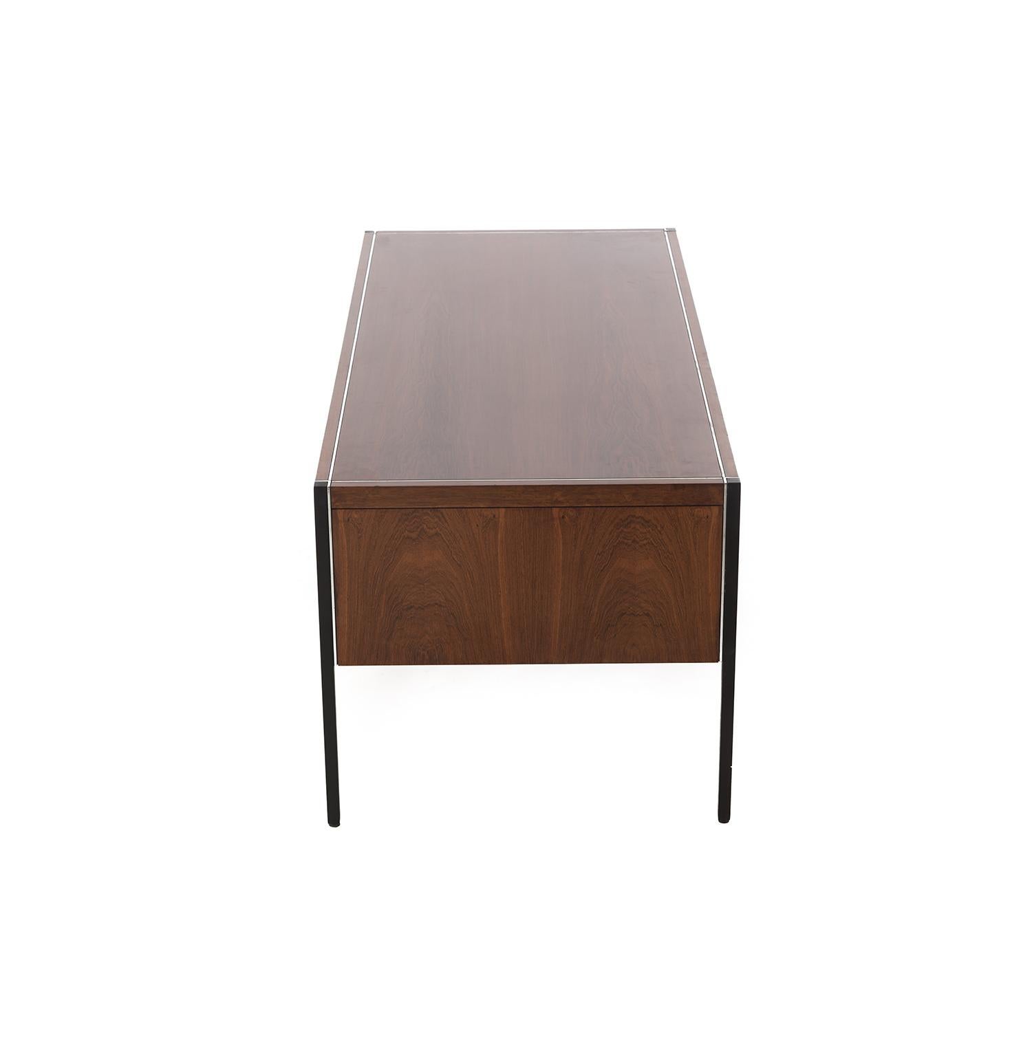 Midcentury Executive Desk in Rosewood by Richard Schultz for Knoll 7