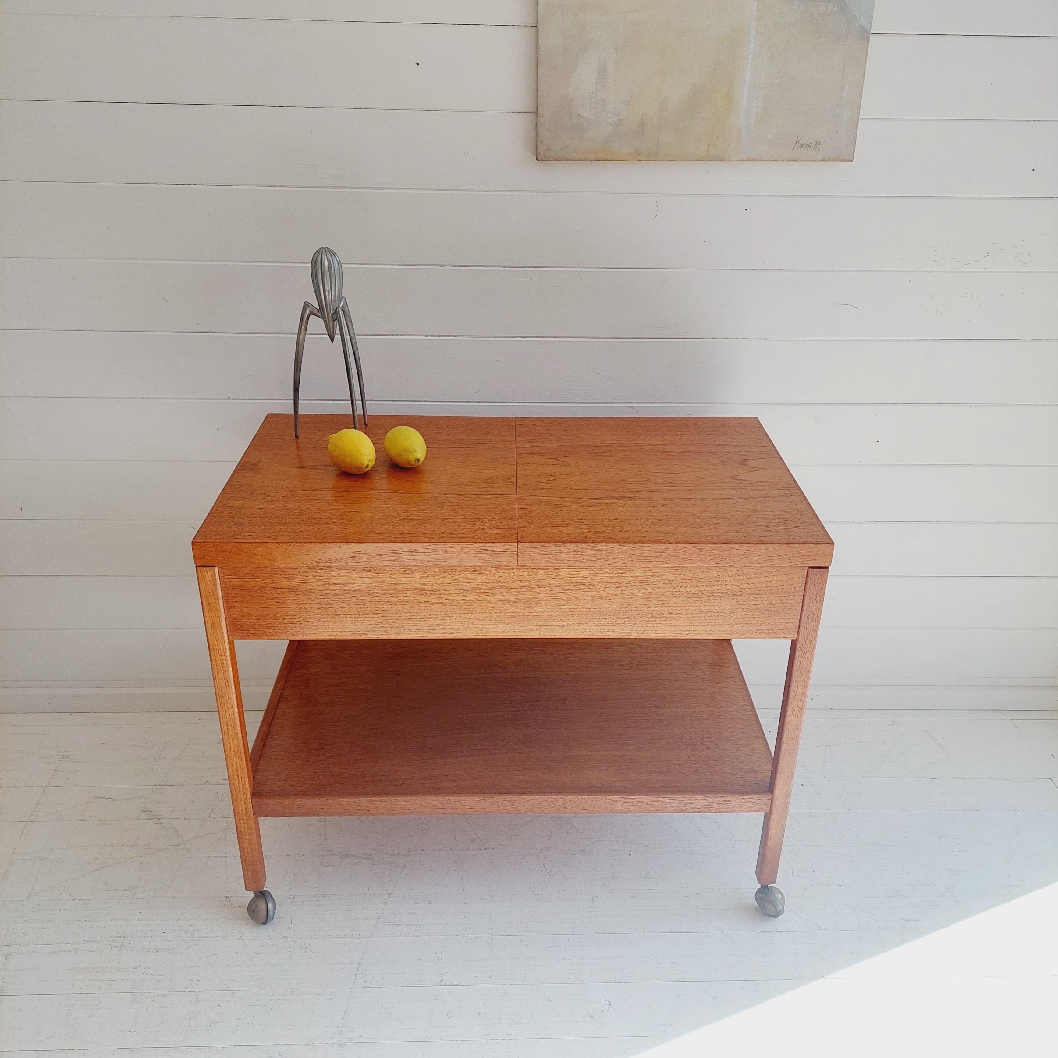 Mid-Century Modern Midcentury Expandable Teak Bar Cart Trolley Kurt Ostervig Danish Style 70s