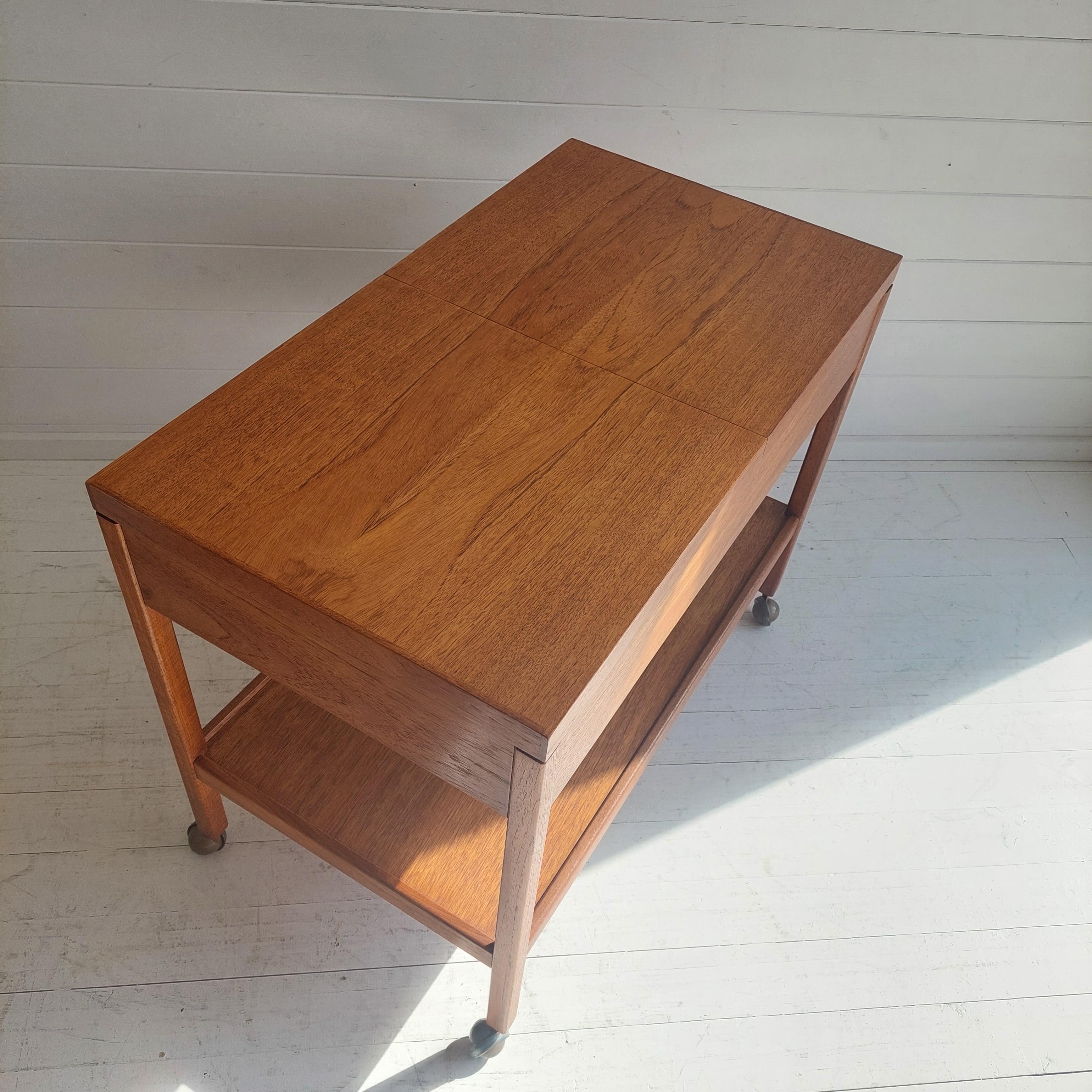 20th Century Midcentury Expandable Teak Bar Cart Trolley Kurt Ostervig Danish Style 70s