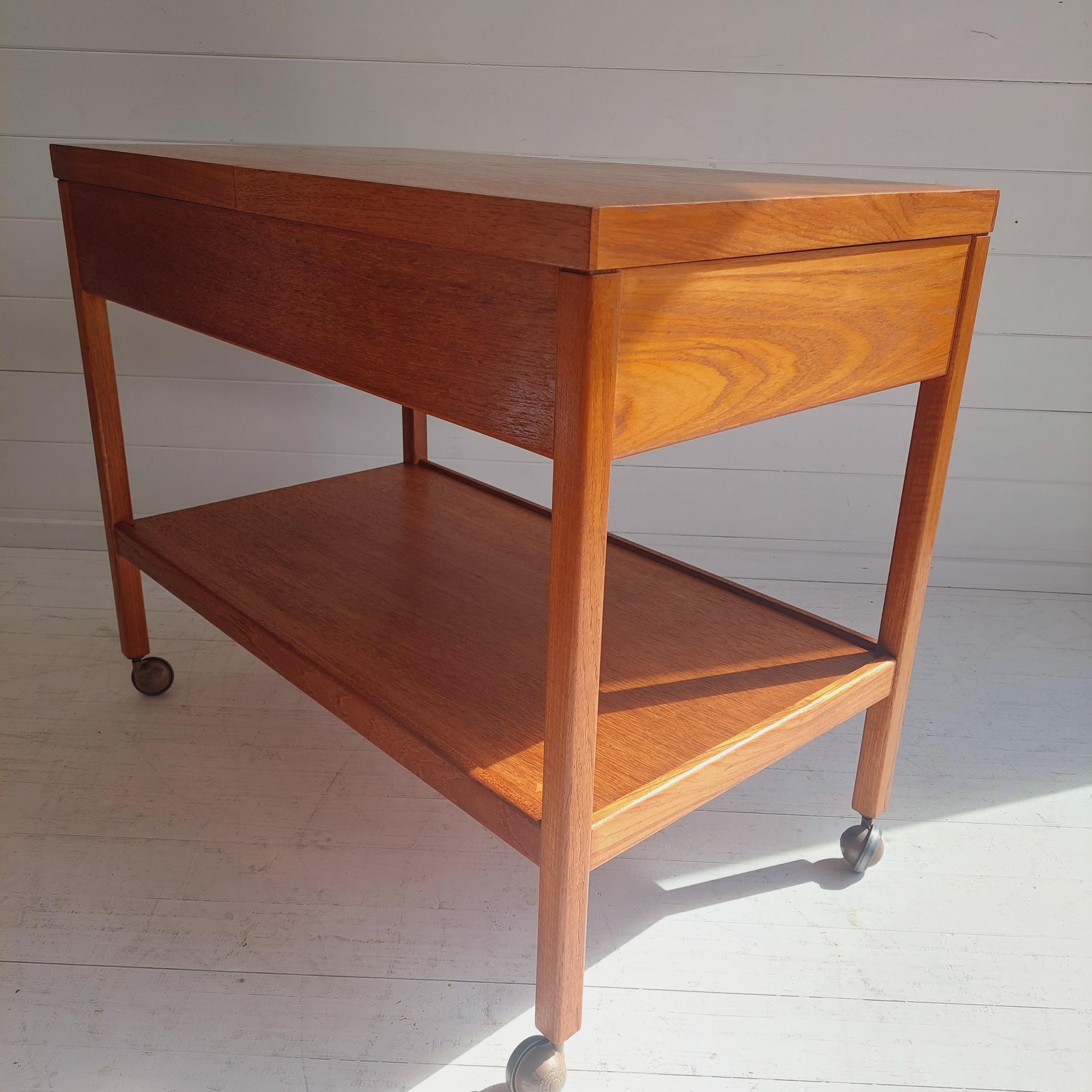 Midcentury Expandable Teak Bar Cart Trolley Kurt Ostervig Danish Style 70s 2