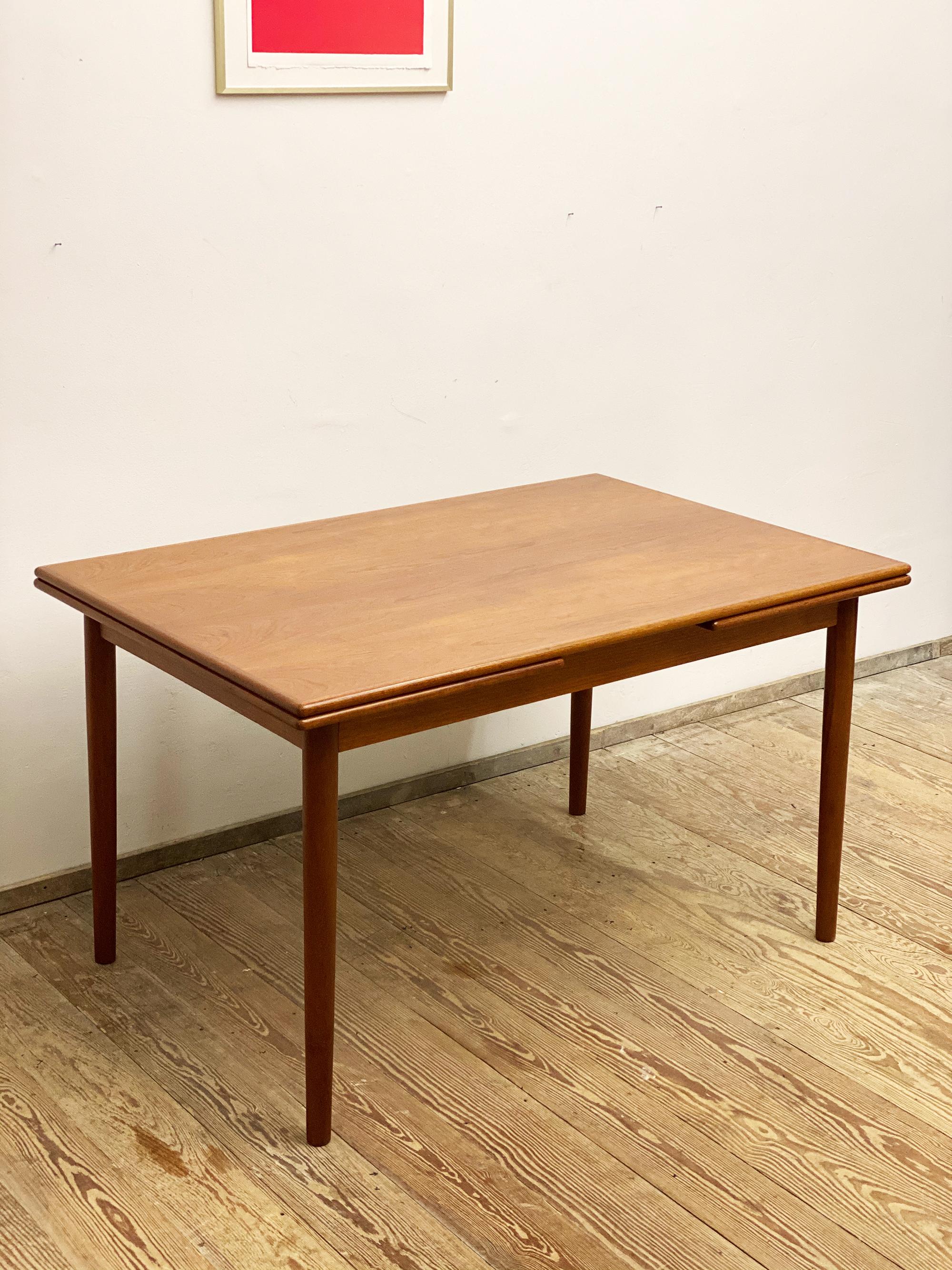 Metà XX secolo Mid-Century Expandable Teak Dining Table by Gudme Møbelfabrik, Denmark, 1950s