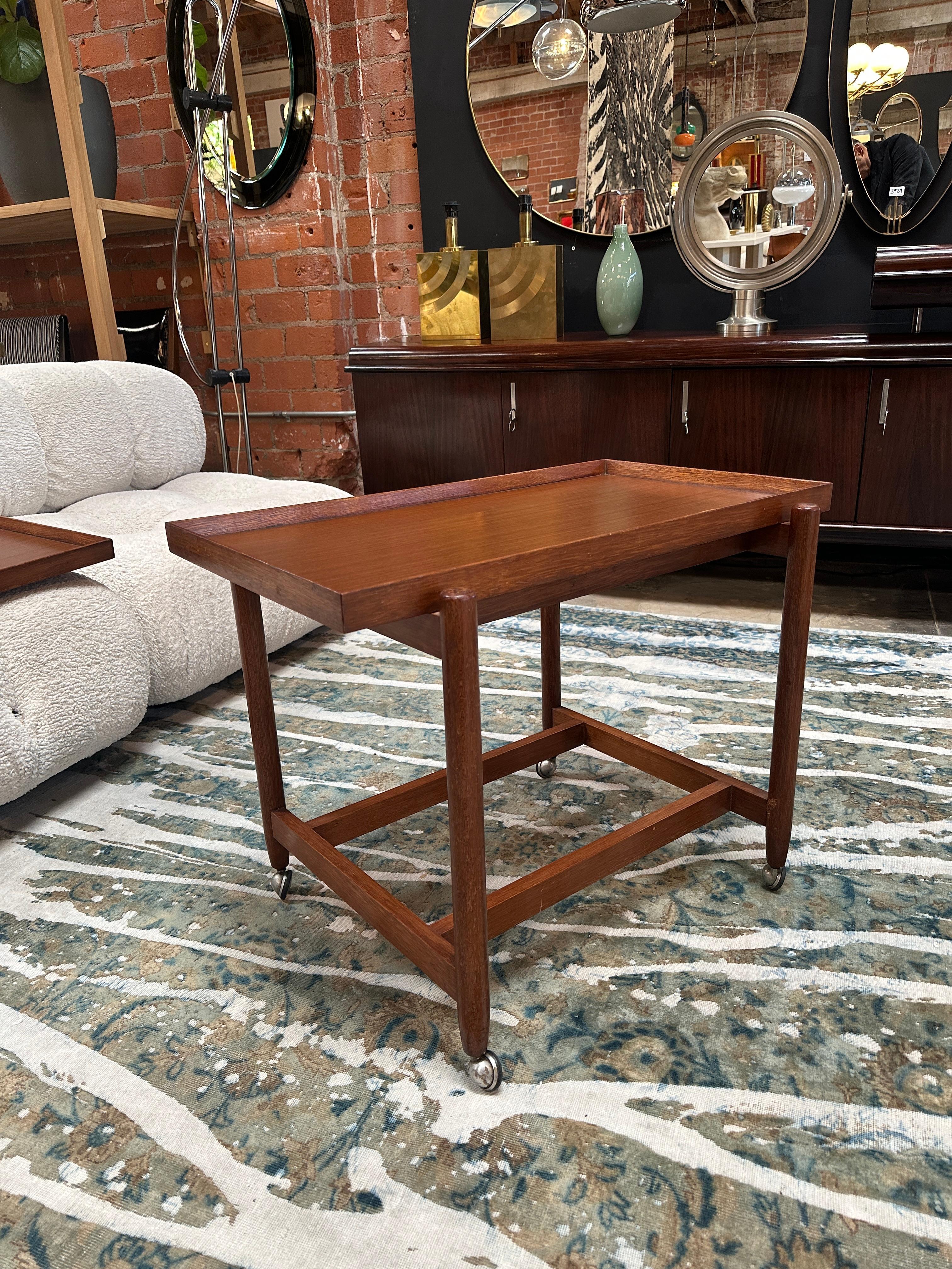 Mid Century Expandable Wood Italian Coffee Table 1980s For Sale 1