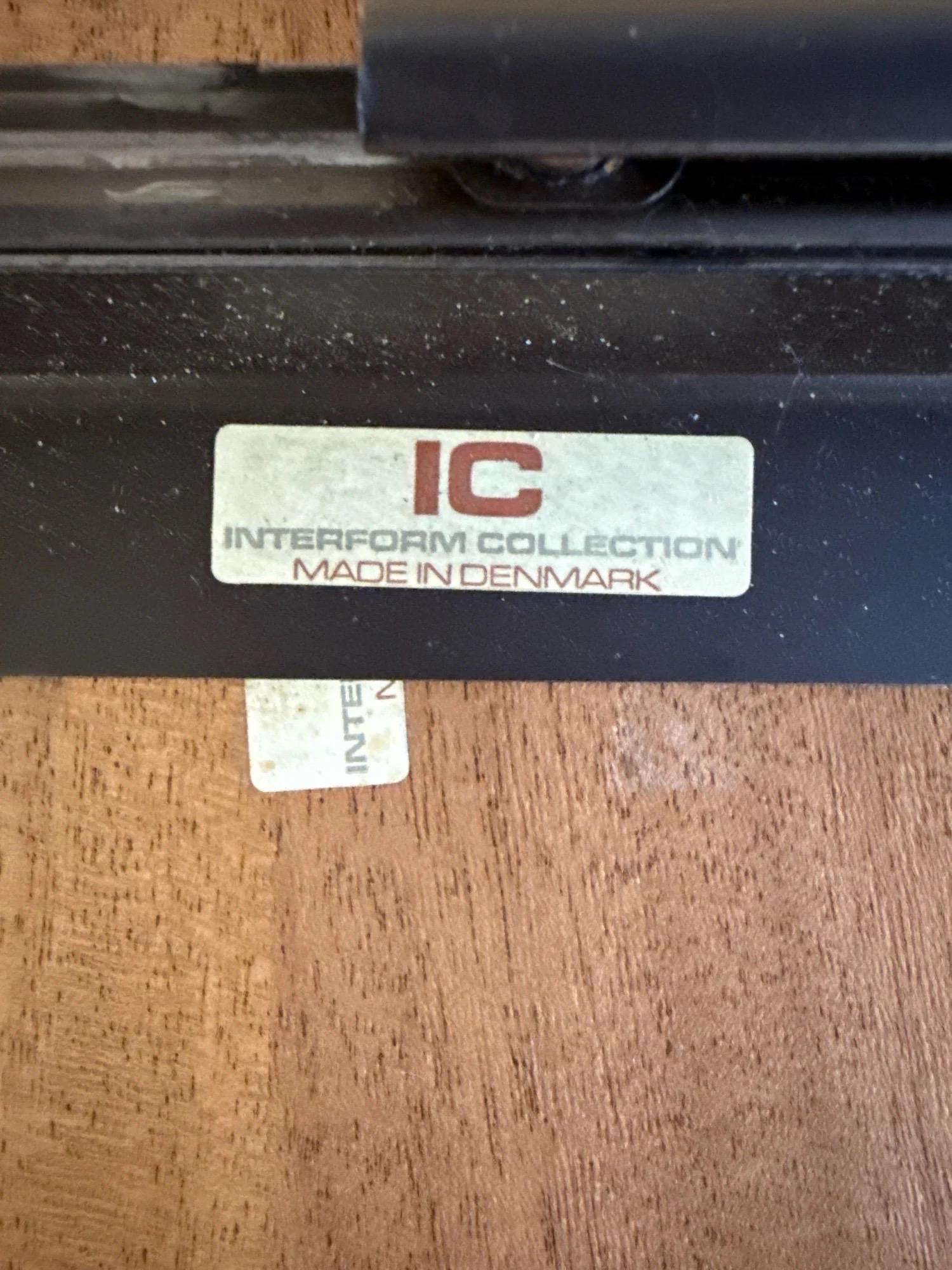 Mid-Century Expanding Dining Table by Interform Collection For Sale 9