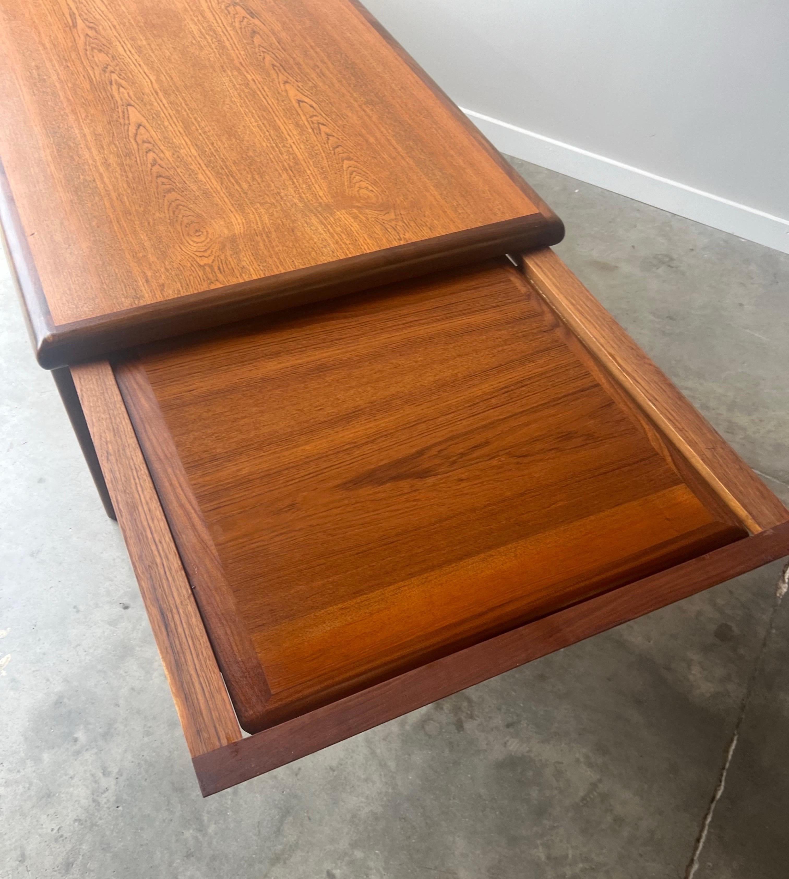Mid-Century Expanding Dining Table by Johannes Andersen 9