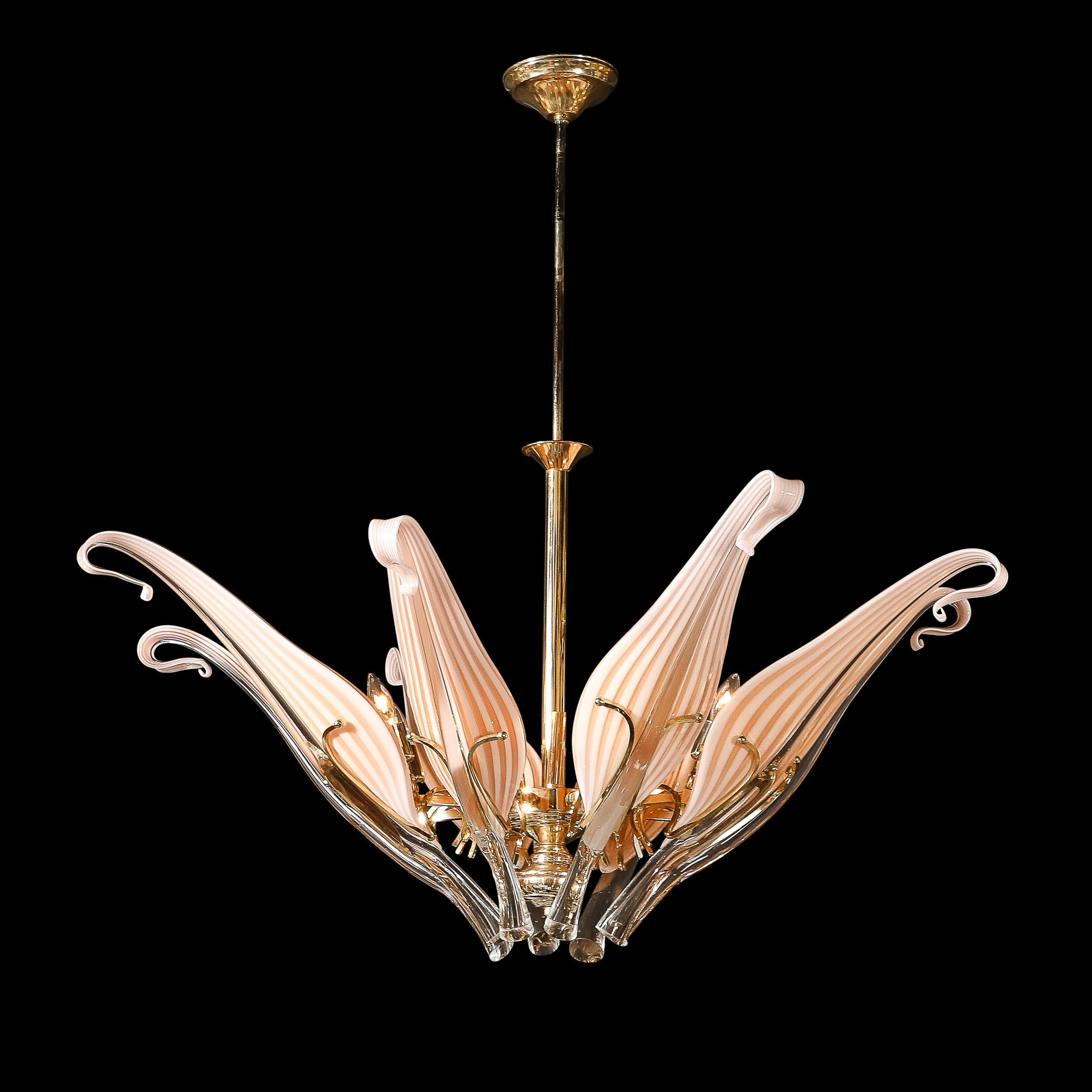 Mid-Century moderno Lampadario a forma di foglia di metà secolo con finiture in ottone di Franco Luce in vendita
