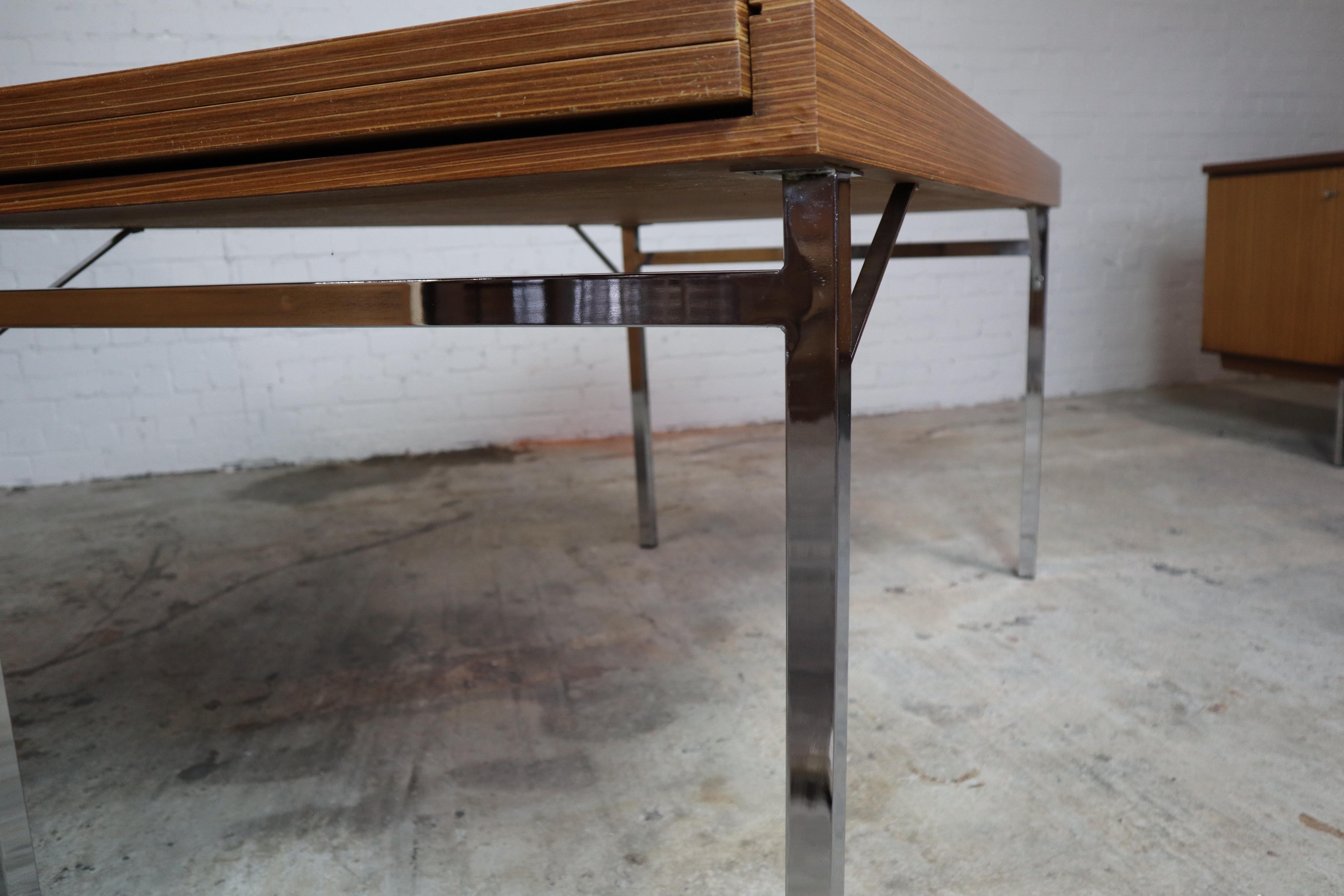 Midcentury Extendable Dining Table, attributed to Pieter De Bruyne for V-form In Good Condition In Langemark-Poelkapelle, BE