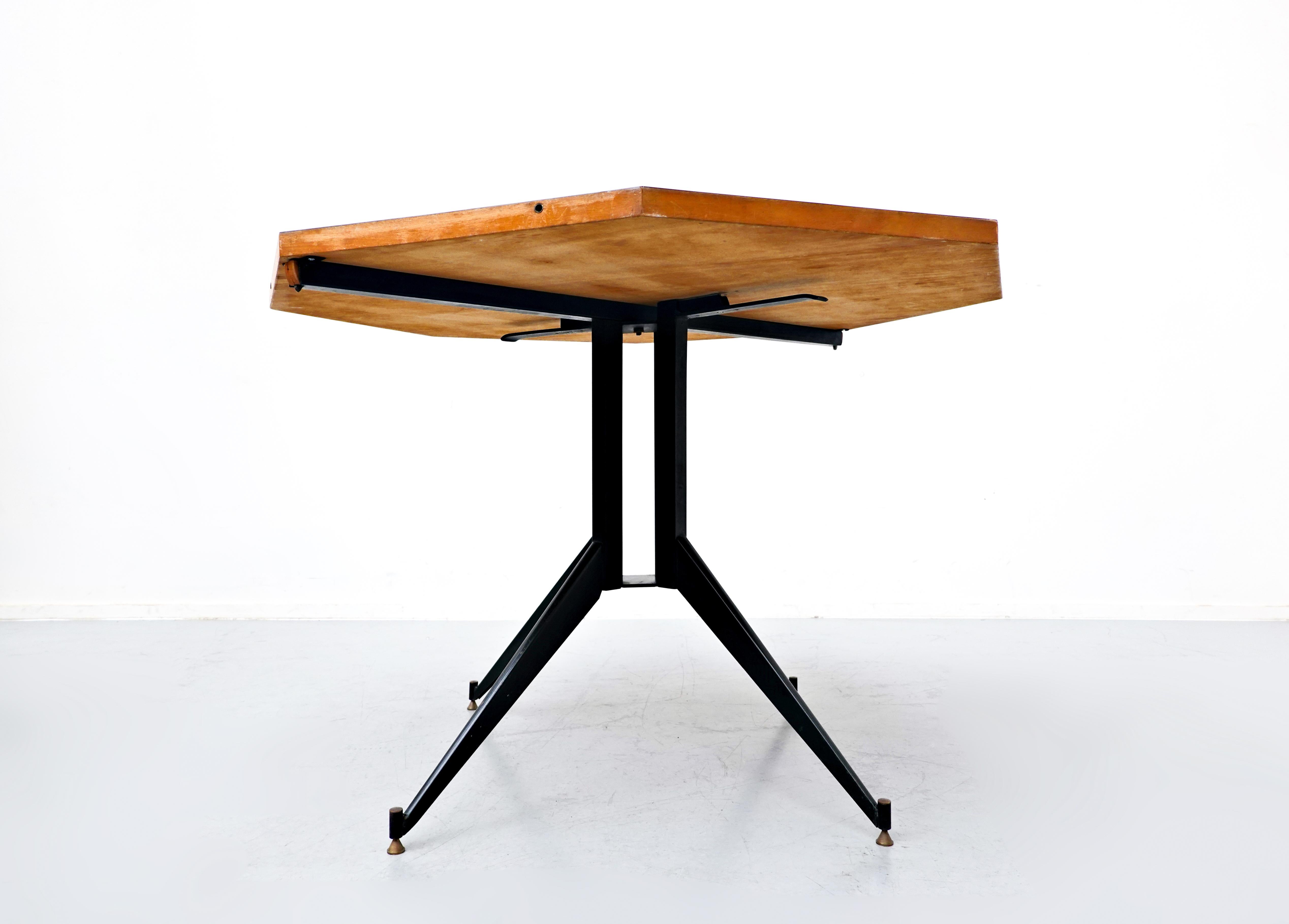 Mid-20th Century Mid-Century Extendable Dining Table by Carlo Ratti, 1960s