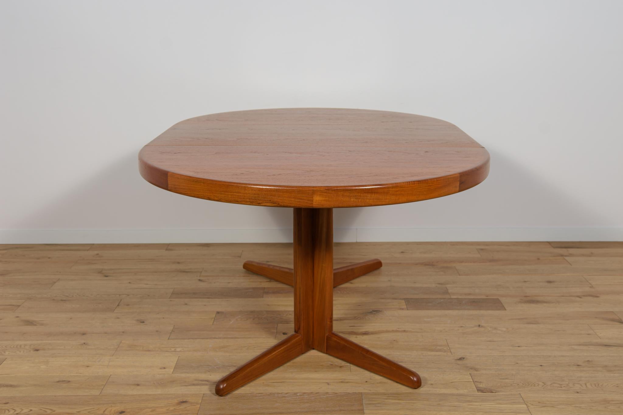 Mid Century Extendable Dining Table by Henry Walter Klein for Bramin, Denmark. 4