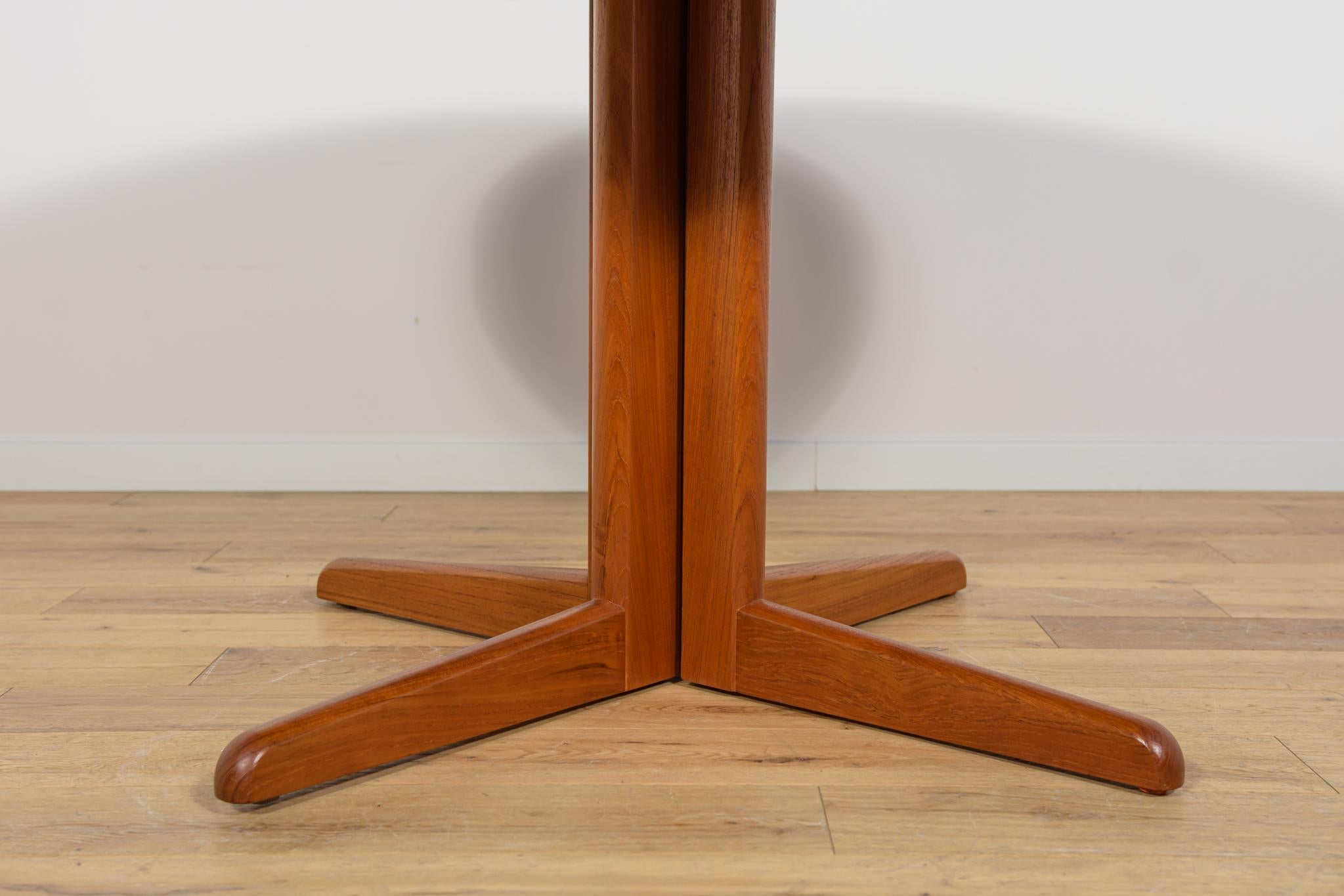 Mid Century Extendable Dining Table by Henry Walter Klein for Bramin, Denmark. 7