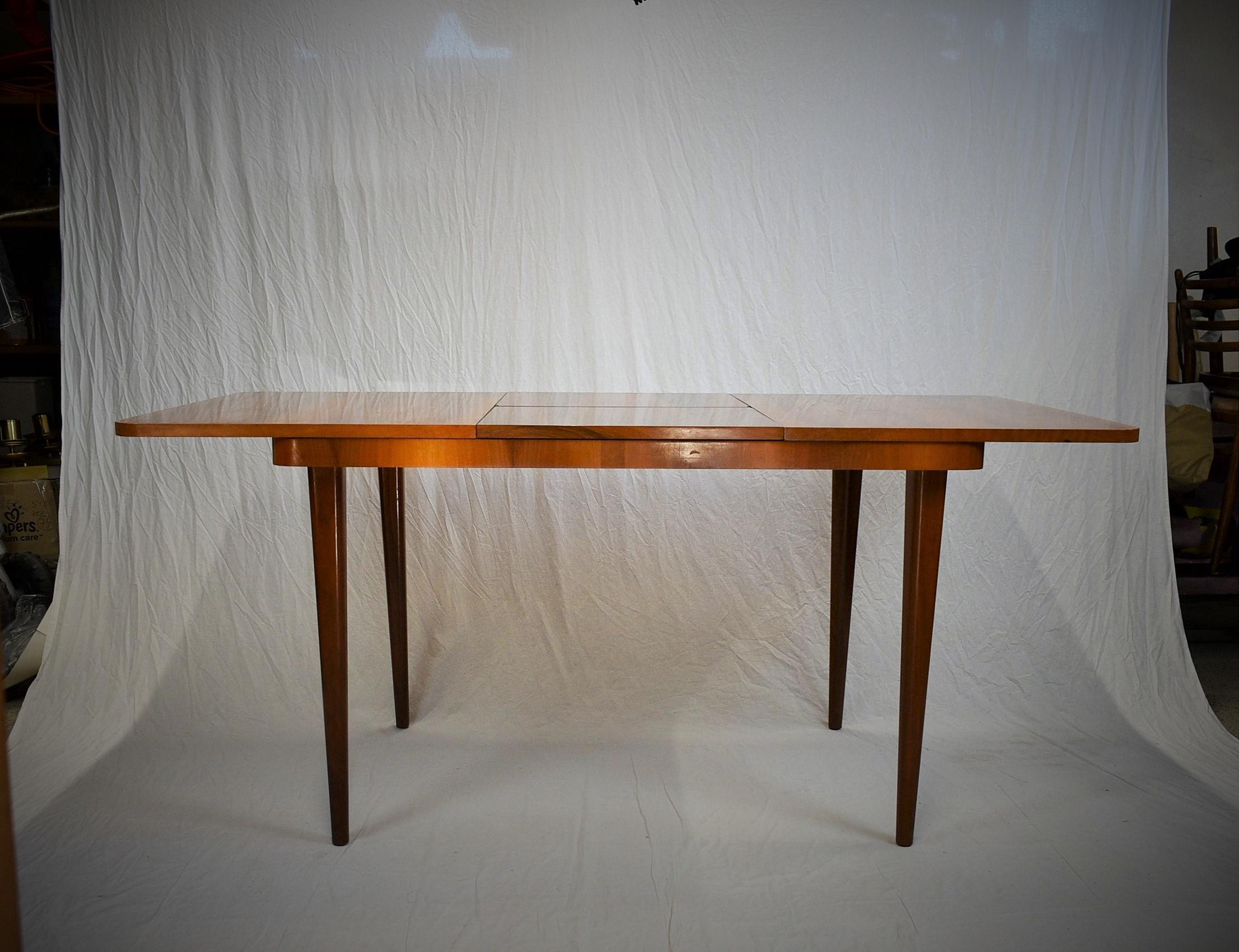 Mid-Century Extendable Dining Table Designed by Jindřich Halabala for UP Závody 11