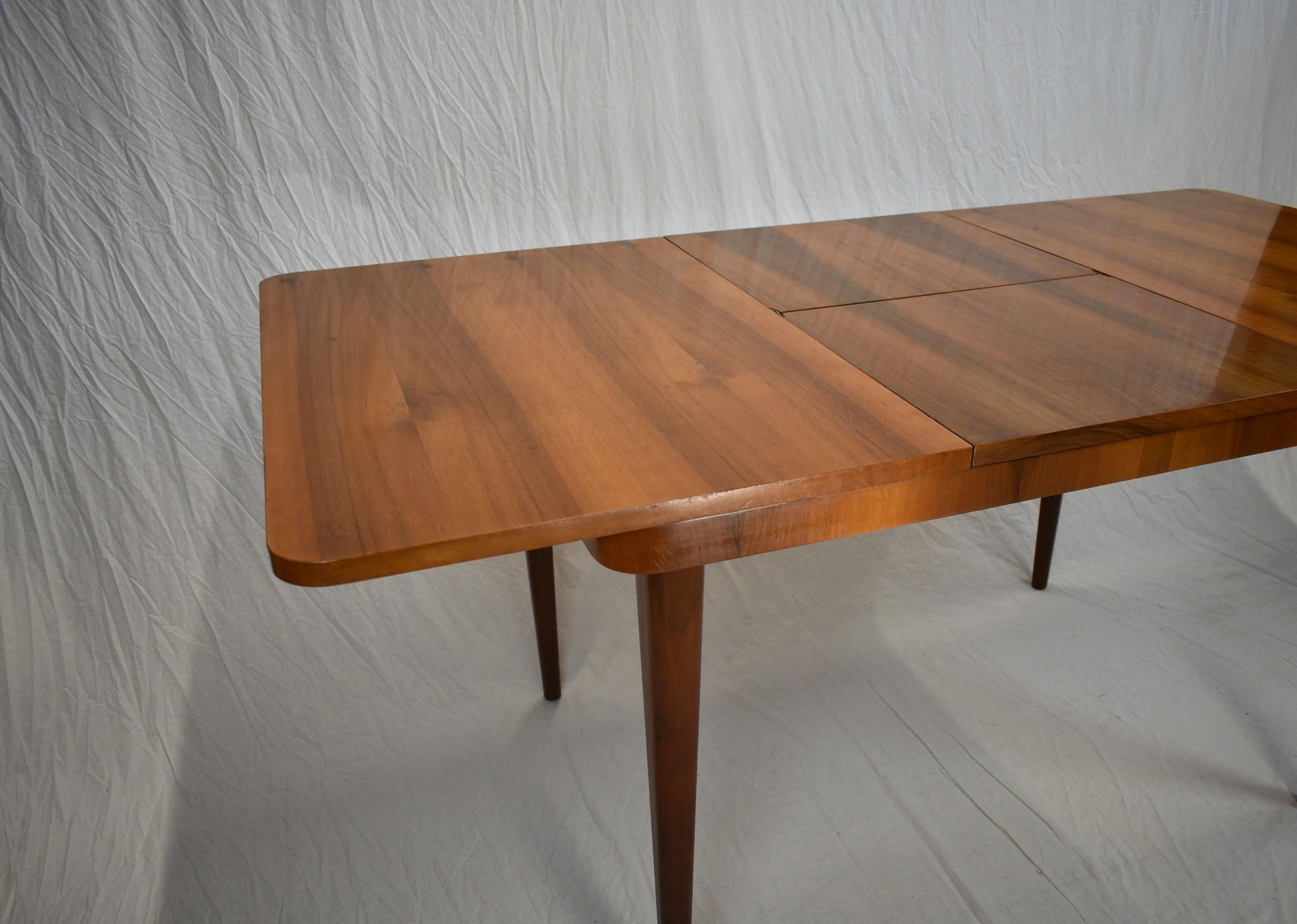 Mid-Century Modern Mid-Century Extendable Dining Table Designed by Jindřich Halabala for UP Závody