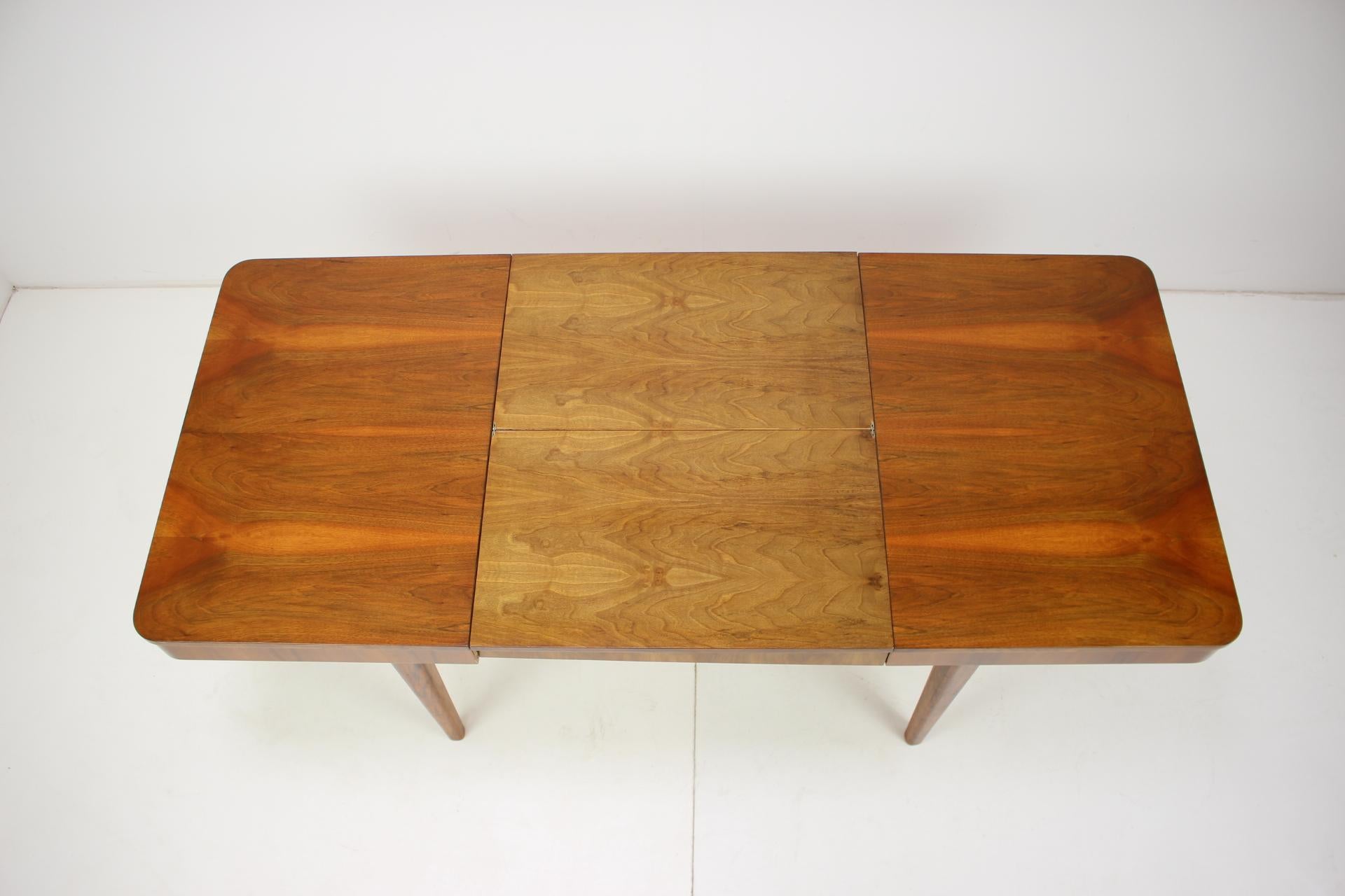 Mid-Century Extendable Dining Table designed by Jindřich Halabala for UP Závody, 1