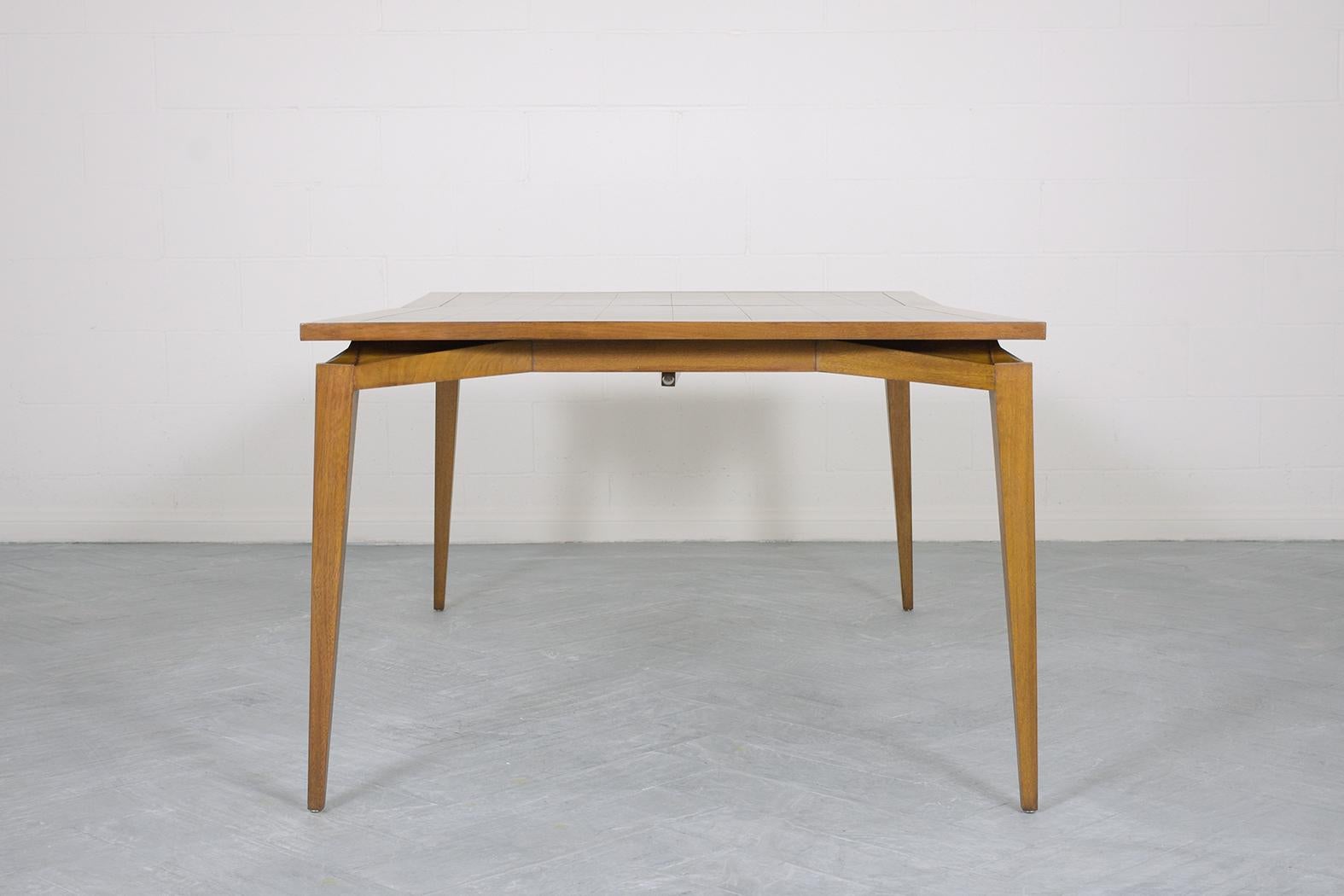 Mid-Century Modern Extendable Walnut Dining Table: Timeless Elegance & Utility For Sale 5
