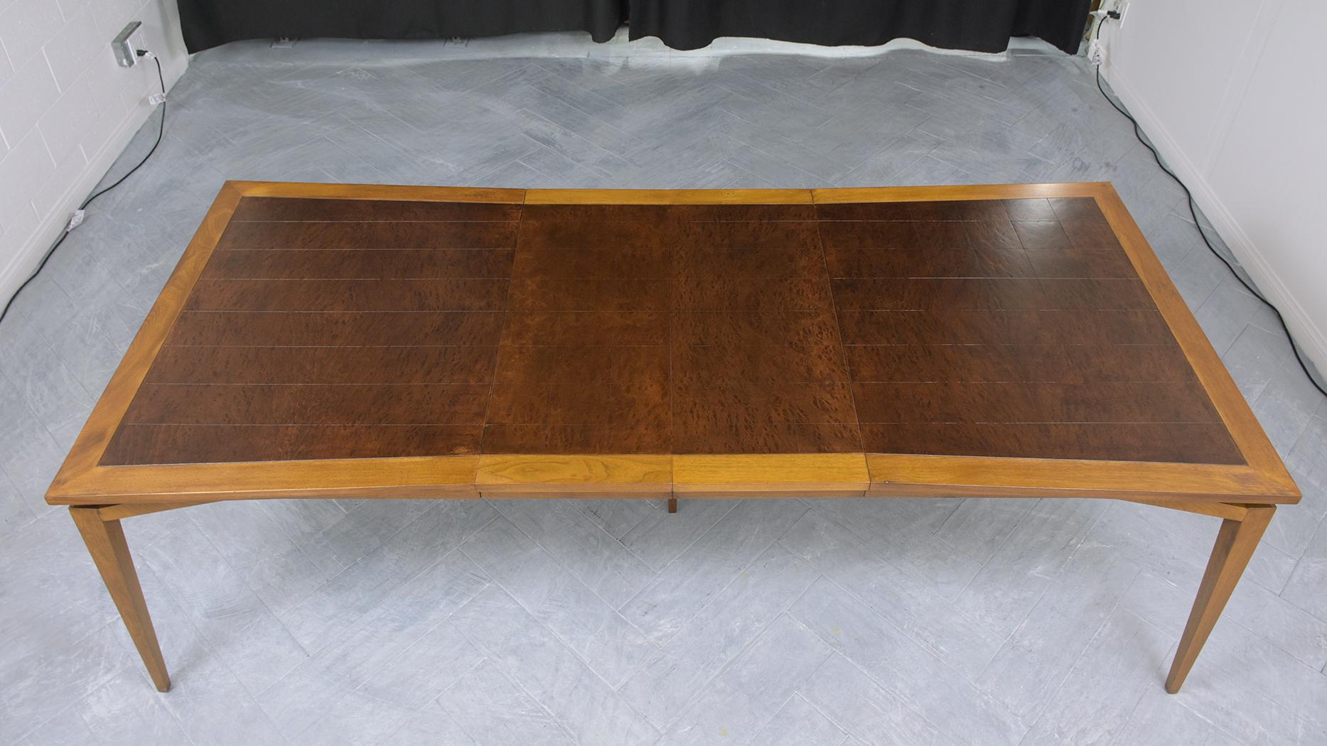 Mid-Century Modern Extendable Walnut Dining Table: Timeless Elegance & Utility In Good Condition For Sale In Los Angeles, CA