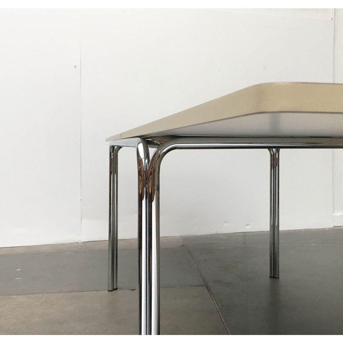 Table de salle à manger extensible du milieu du siècle, Läsko Studioform International, années 1960 en vente 4