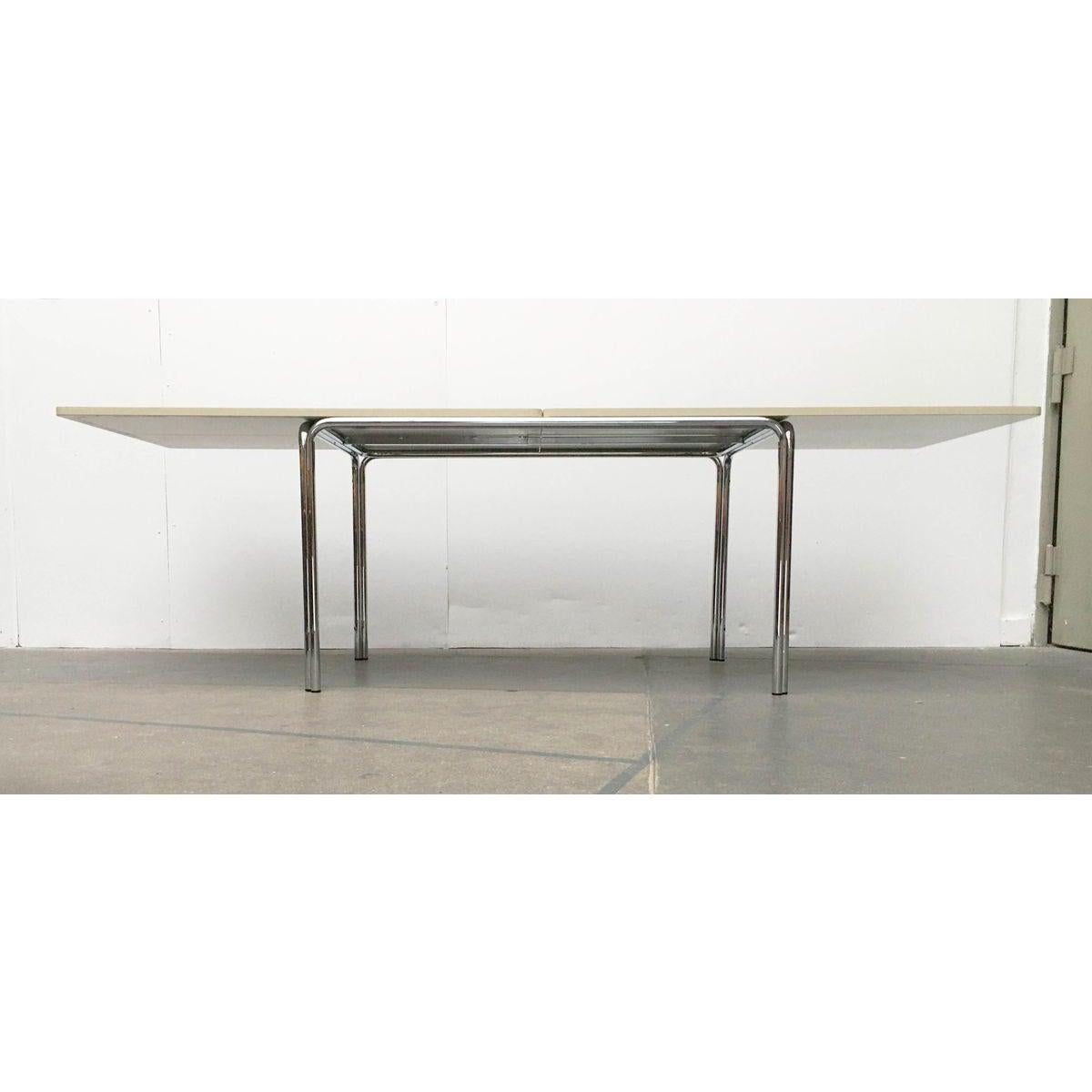 Allemand Table de salle à manger extensible du milieu du siècle, Läsko Studioform International, années 1960 en vente