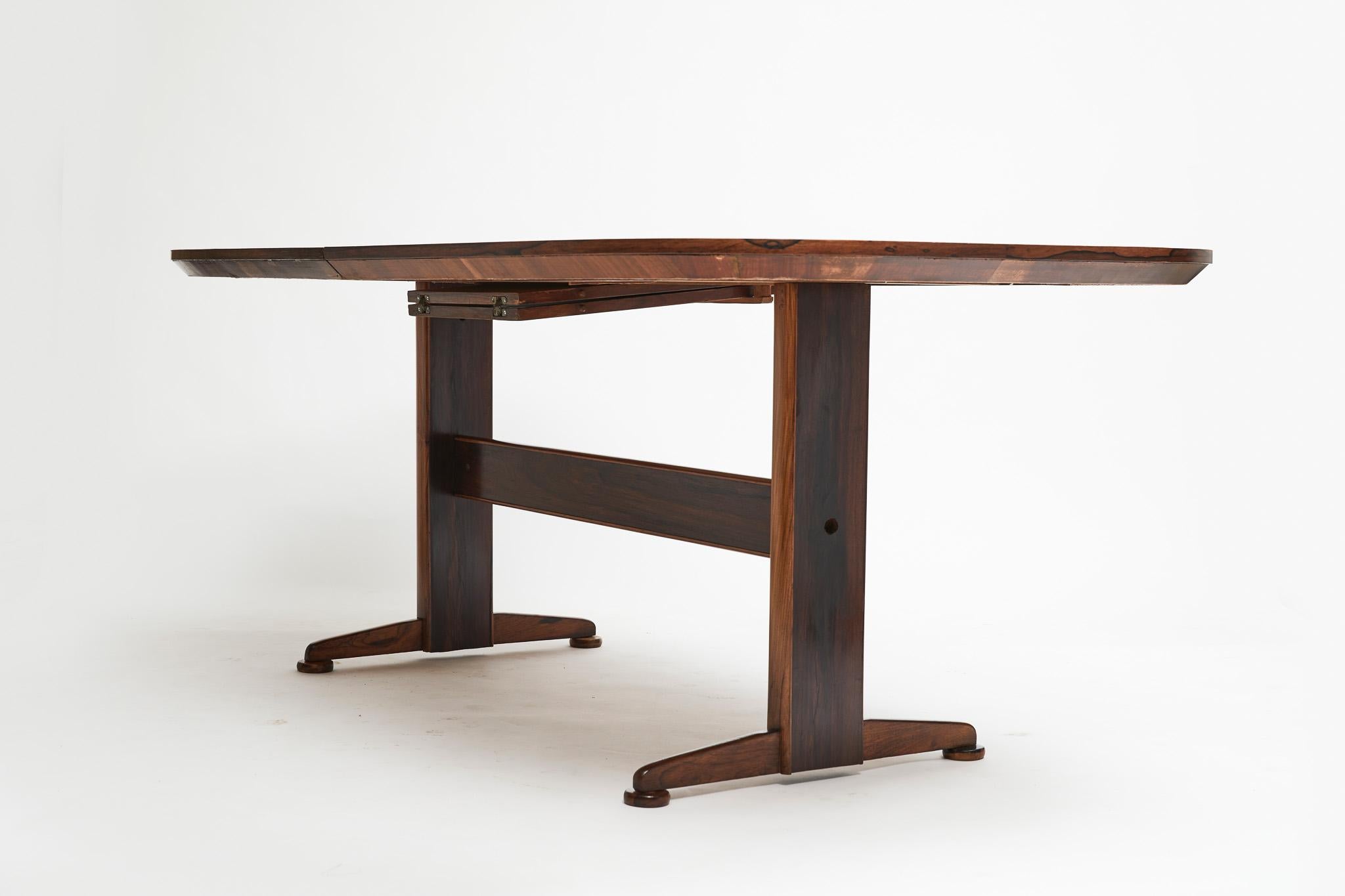 Hand-Crafted Mid-Century Modern Dining Table in Hardwood by Novo Rumo, 1960s, Brazil