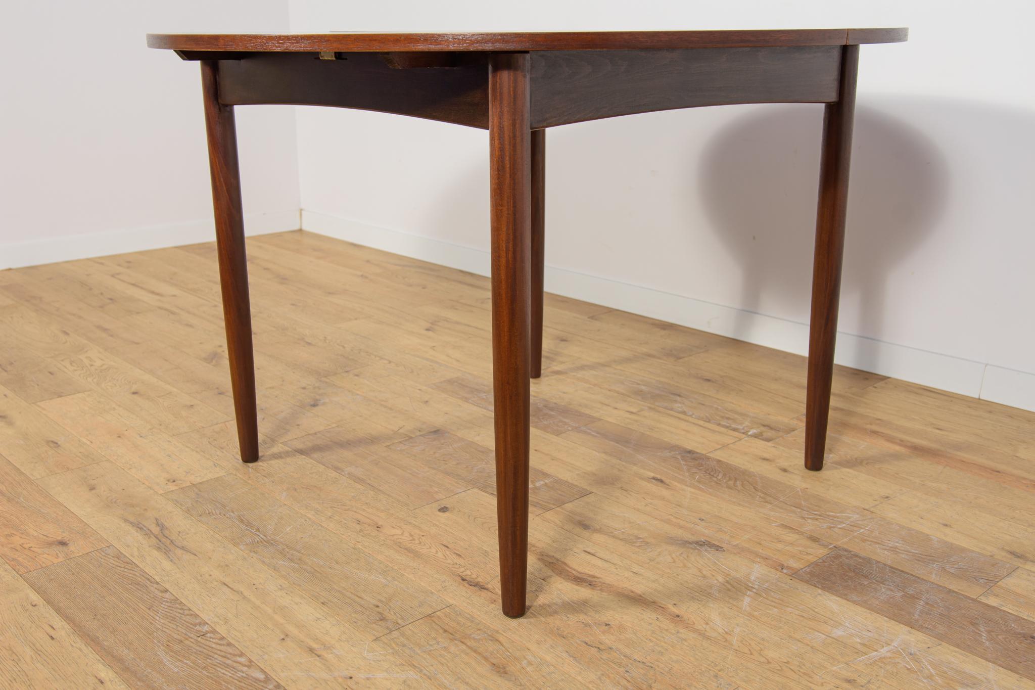 Mid-Century Extendable Dining Table in Teak from G-Plan, United Knigdom, 1960s For Sale 5