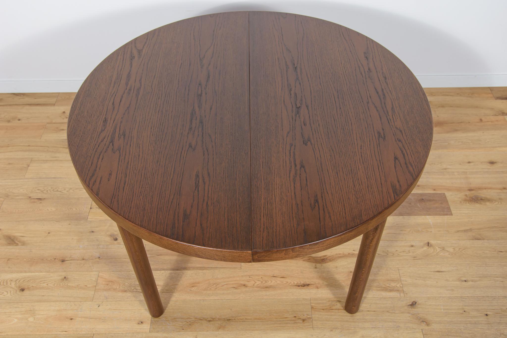 Mid-Century Modern Mid-Century Extendable Oak Dining Table by Kai Kristiansen . For Sale