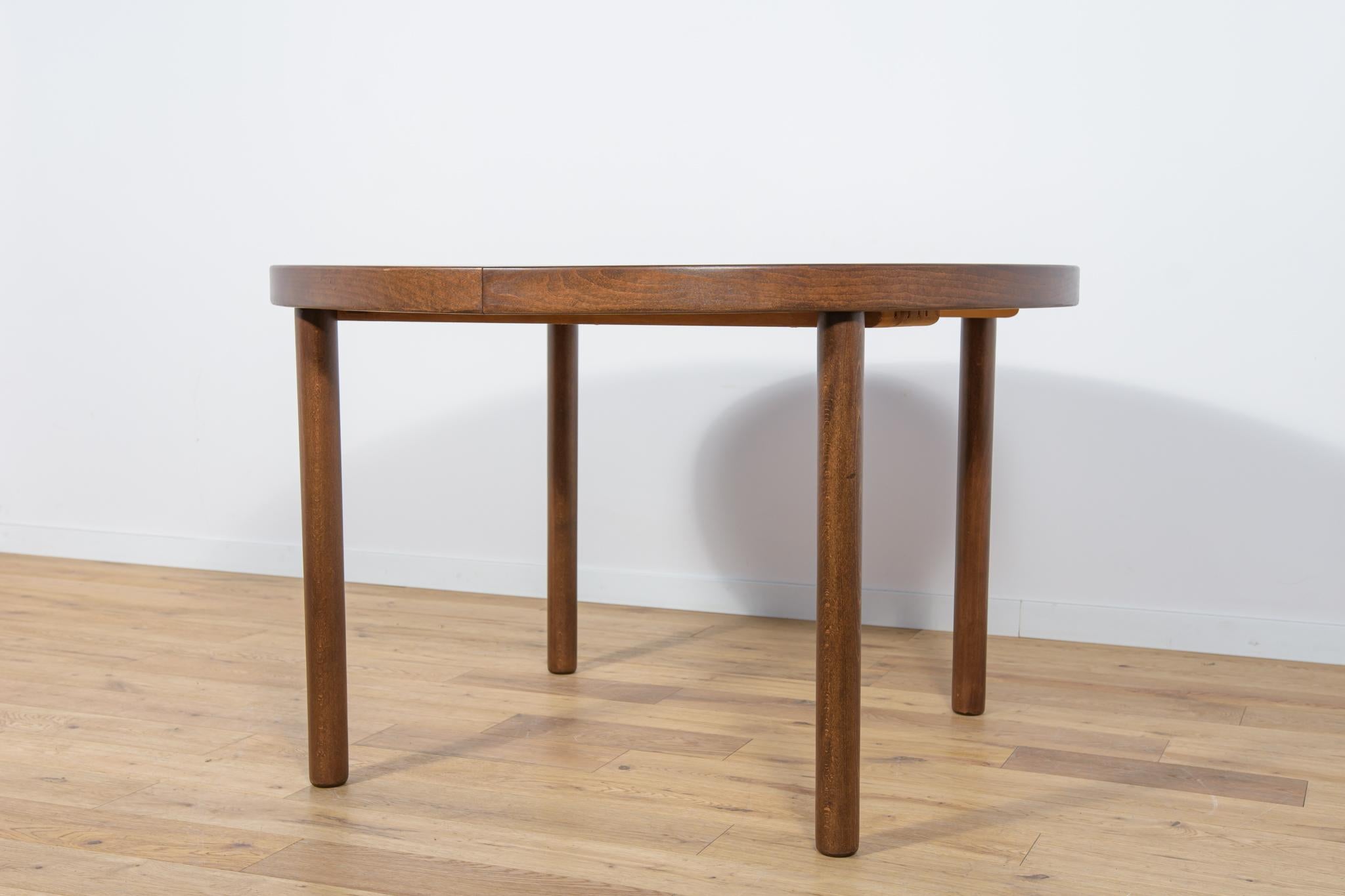 Danish Mid-Century Extendable Oak Dining Table by Kai Kristiansen . For Sale