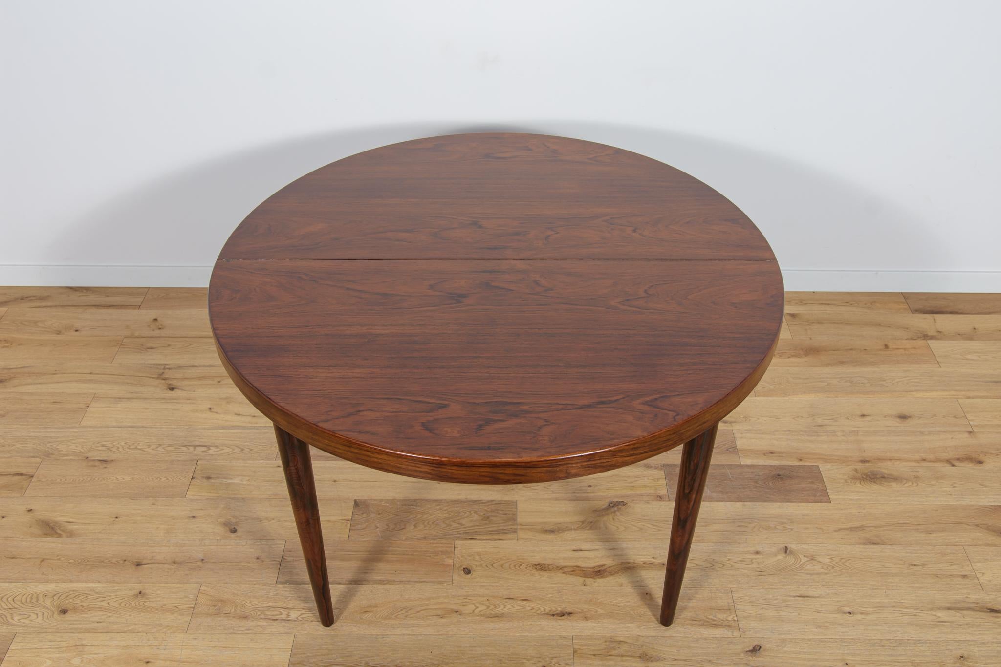 Danish  Mid-Century Extendable Rosewood Dining Table by Kai Kristiansen for Feldballes  For Sale