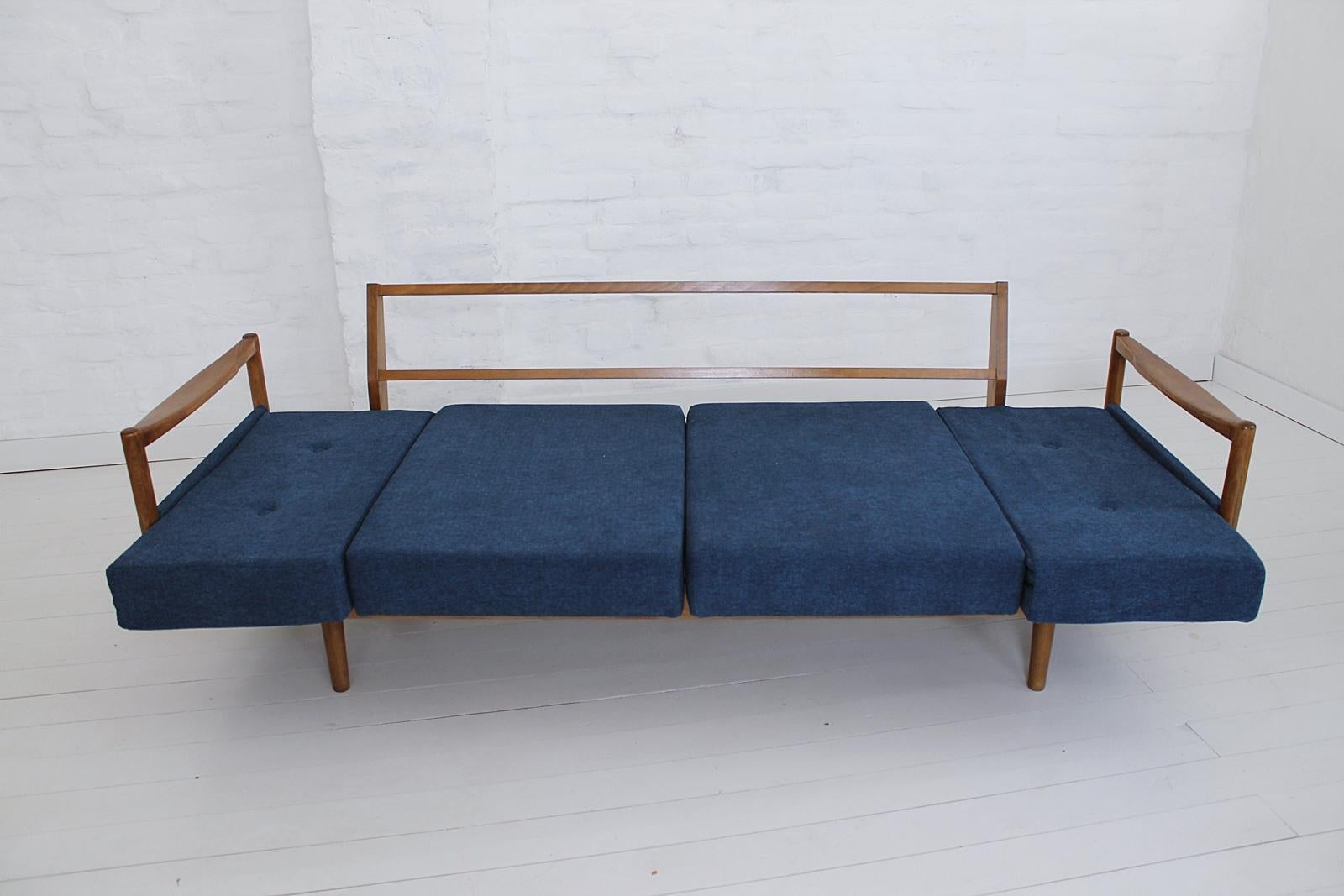 Fabric Midcentury Extendable Sofa Daybed by Wilhelm Knoll for Knoll Antimott, 1950s