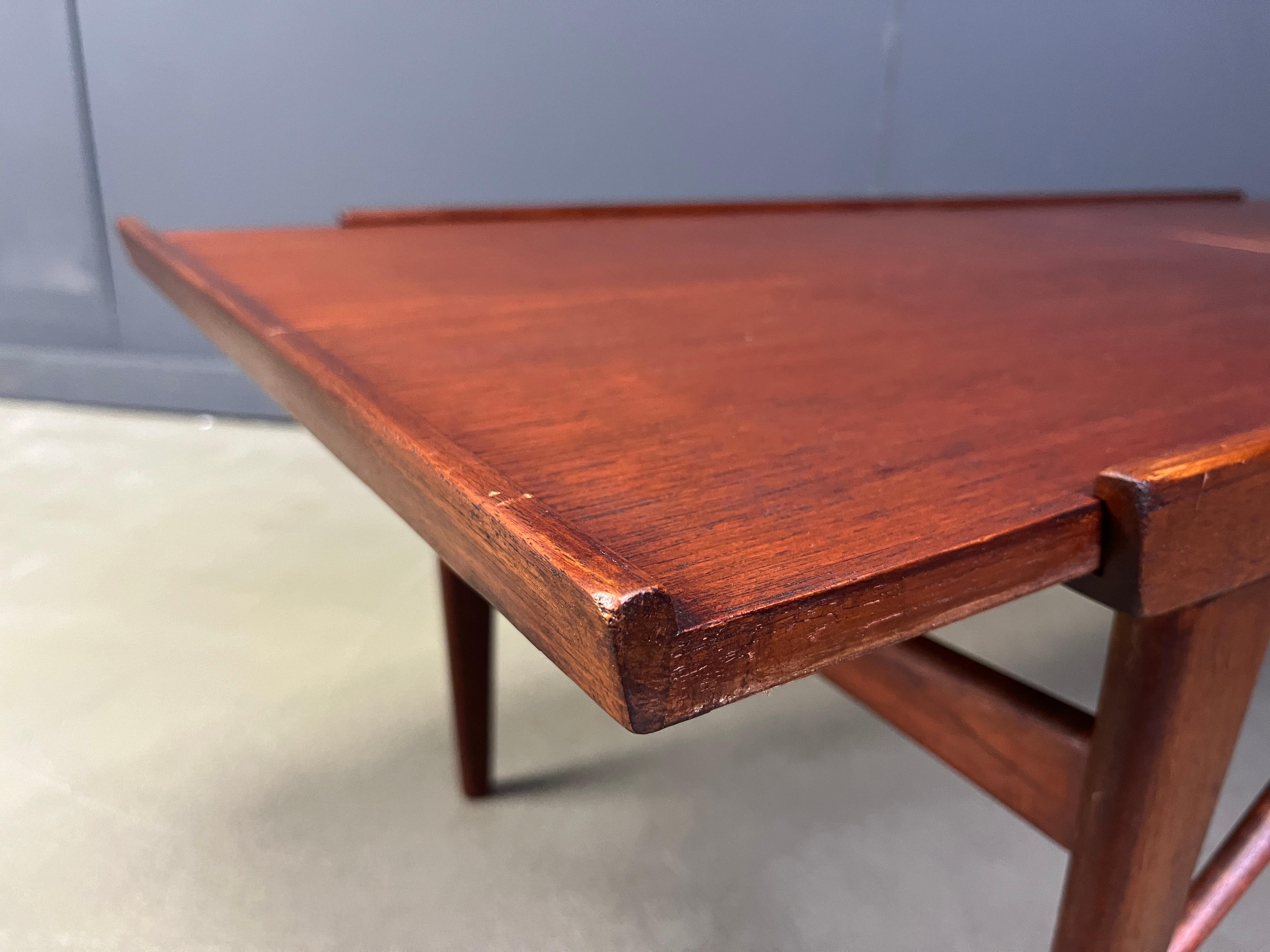 Mesa de centro extensible de teca de mediados de siglo, años 60 Holandés en venta