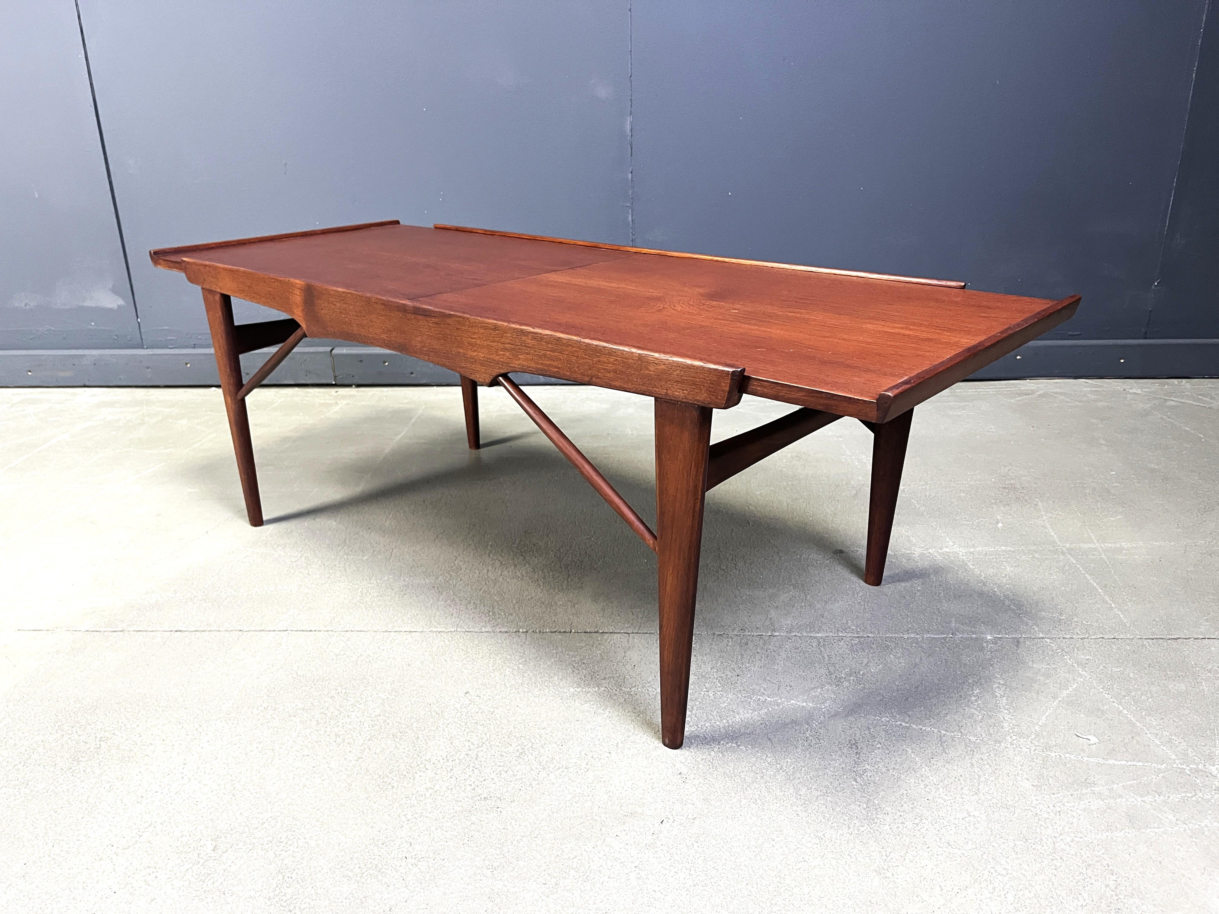 Mesa de centro extensible de teca de mediados de siglo, años 60 Teca en venta