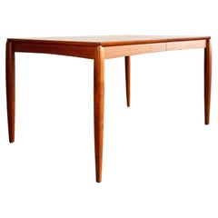 Ausziehbarer Esstisch aus Teakholz aus der Mitte des Jahrhunderts, dänisches Design von H.W. Klein für Bramin