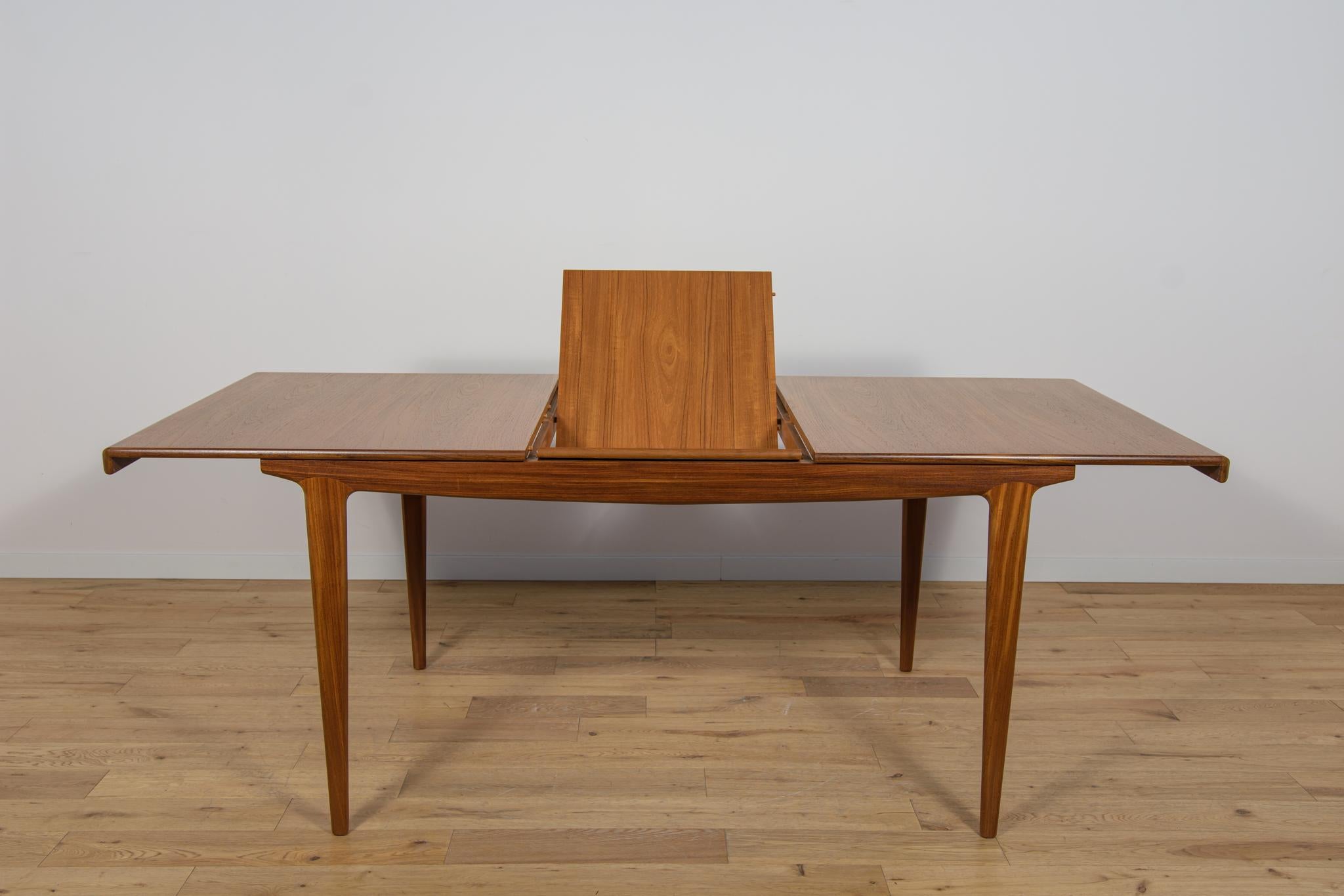 Ausziehbarer Teakholz-Esstisch aus der Mitte des Jahrhunderts von Younger, United Knigdom, 1960er Jahre (Holzarbeit) im Angebot